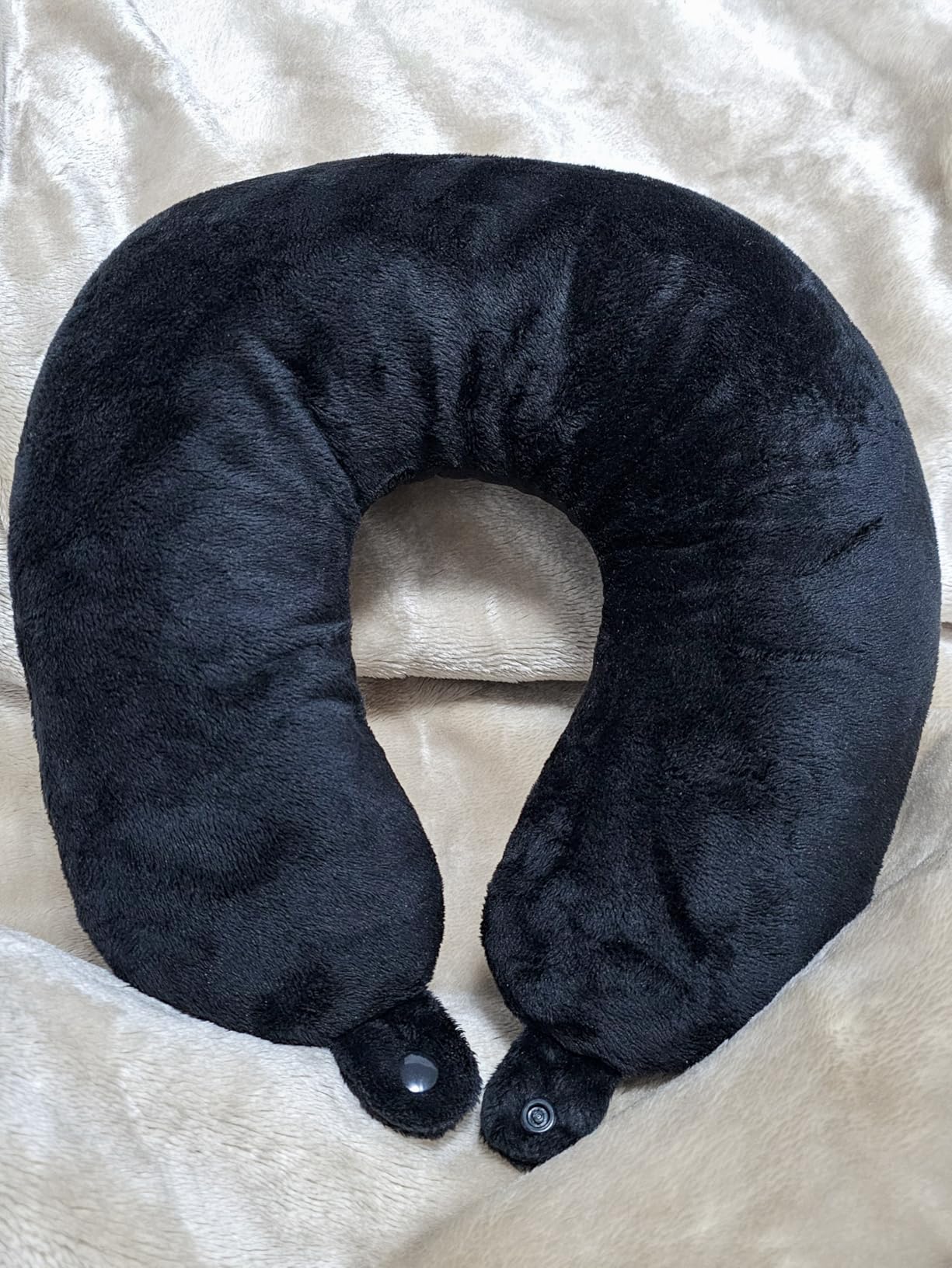 Cloudz Dual Comfort Microbead Airplane Travel Neck Pillow. Super Soft Cozy Plush Fabric on One Side, Cool Relaxing Spandex on the Other! Customize Your Comfort and Support at Home or On the Go!- Blue customer photo 2