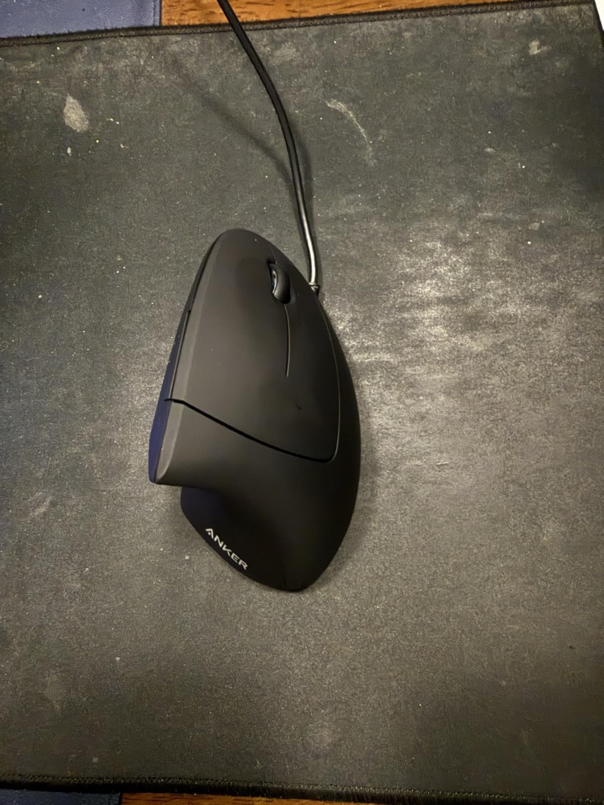 Anker USB Wired Vertical Mouse, Ergonomic Mouse for Computer and Laptops customer photo 1