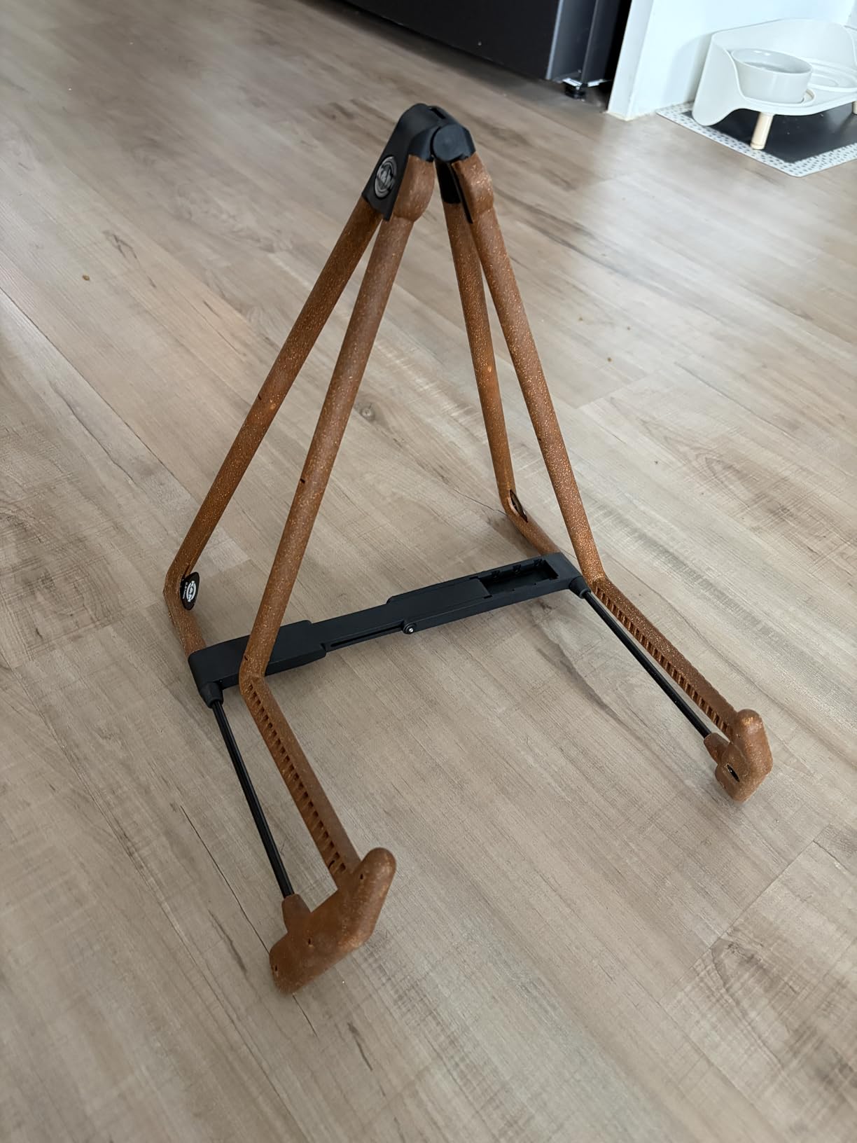K&M König & Meyer 17580.014.95 Heli 2 Acoustic Guitar Stand | Folding A-Frame for Acoustic Guitars | Adjustable & Collapsible | Sturdy & Durable | Pro’s Choice | German Made Cork Infused Rubber customer photo 1