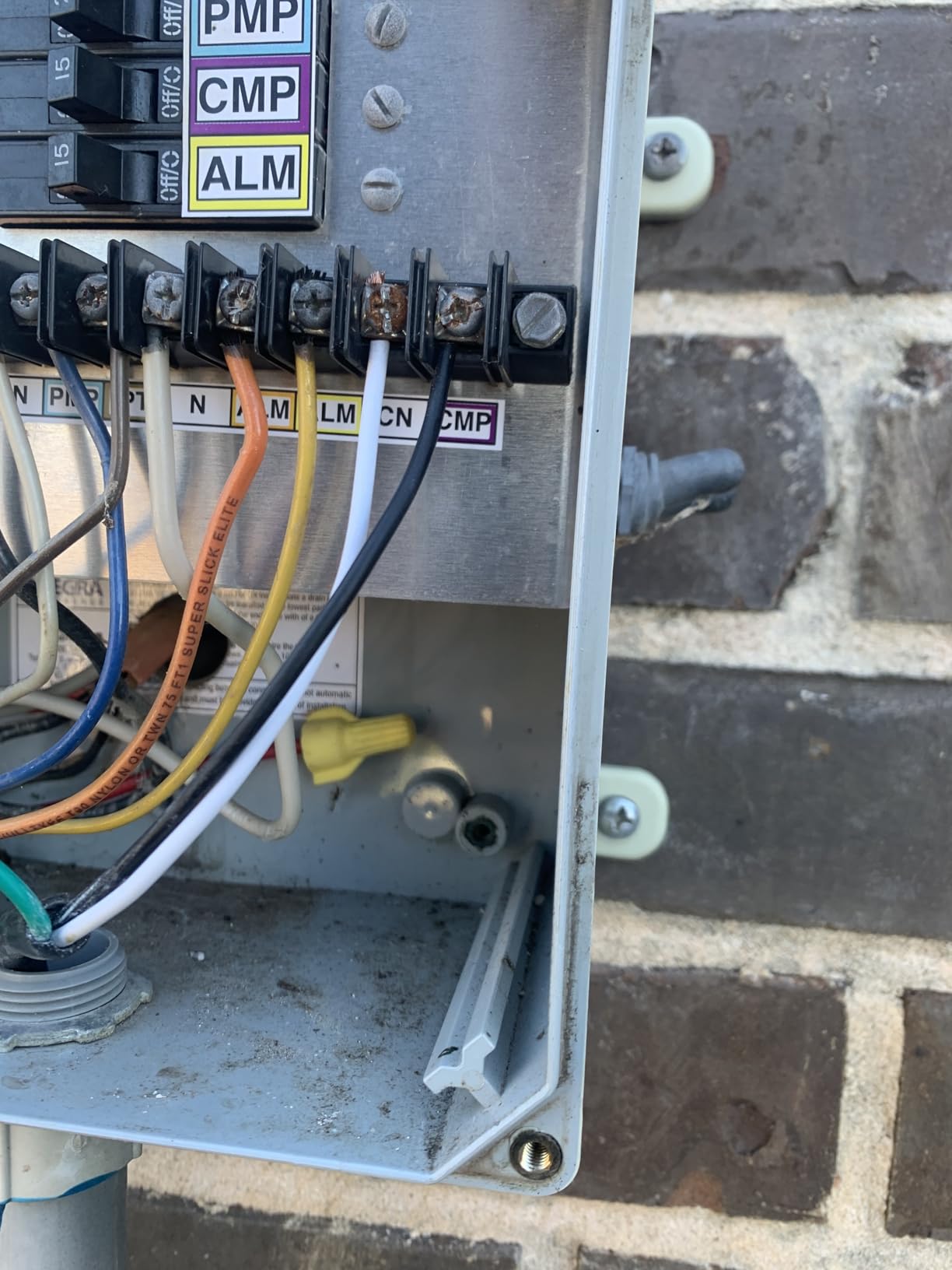 Blue Diamond ETA 80 Septic or Pond Linear Diaphragm Air Pump with built in Alarm customer photo 1