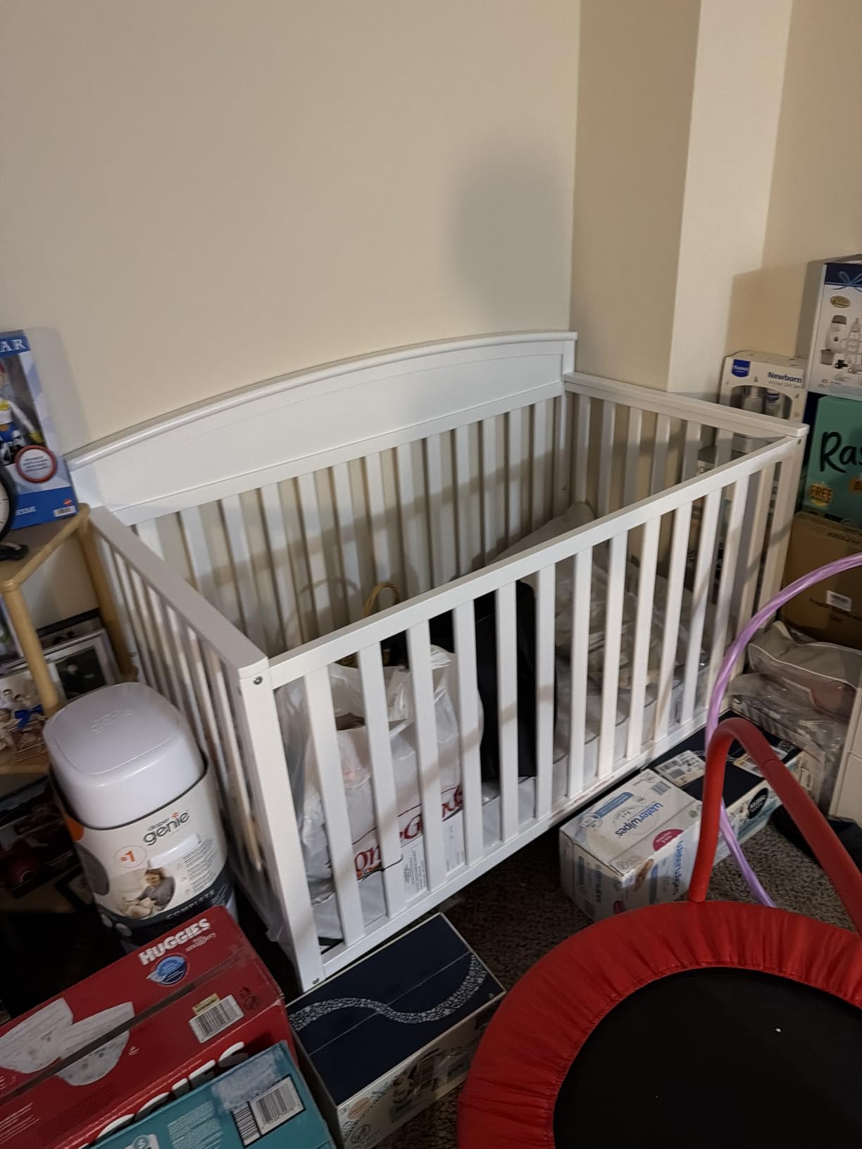 Graco Benton 5-in-1 Convertible Crib, White customer photo 2
