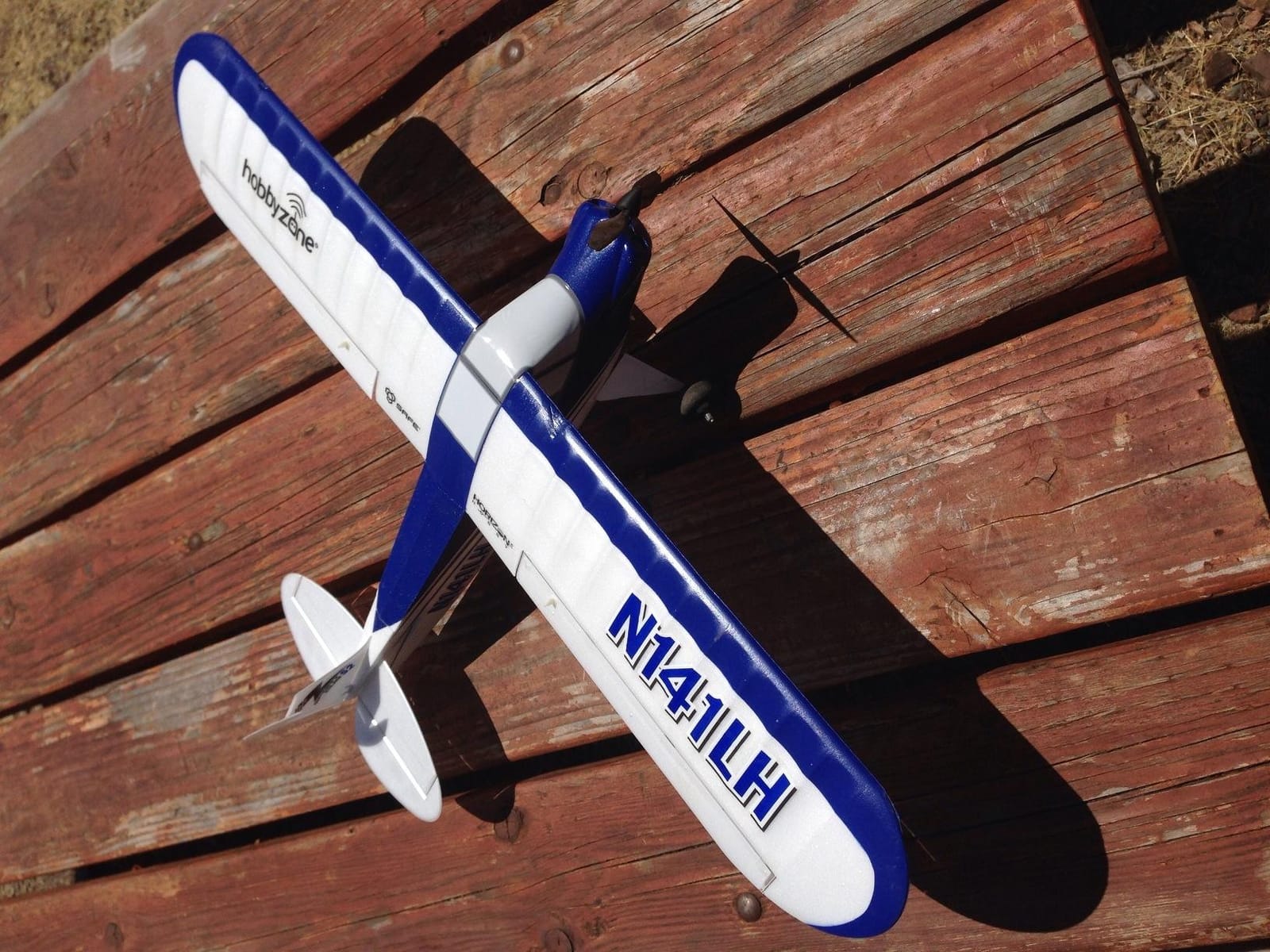 HobbyZone Sport Cub S RC Airplane RTF with SAFE Technology (Includes 6-CH 2.4GHz Transmitter | 150mAh 3.7V LiPo Battery | USB Charger), HBZ4400,Blue customer photo 1