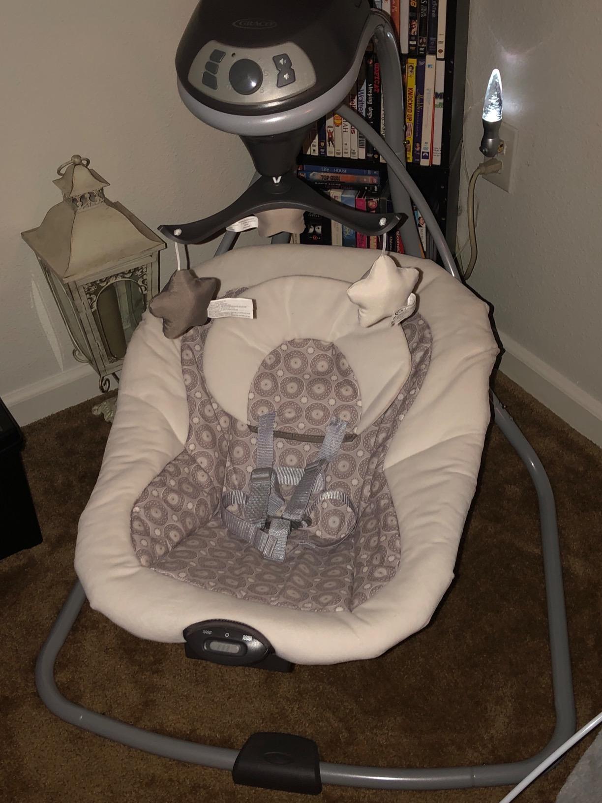 Graco Simple Sway Portable Baby Swing, Abbington customer photo 2