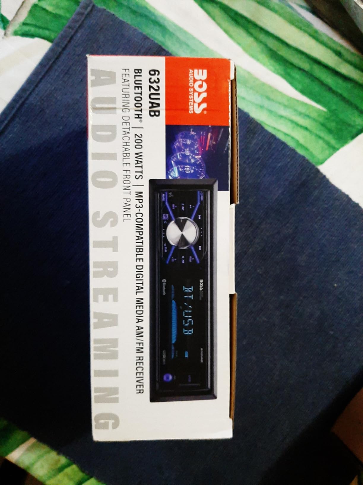 BOSS Audio Systems 632UAB Single DIN Bluetooth Car Stereo, AUX Input, USB customer photo 2