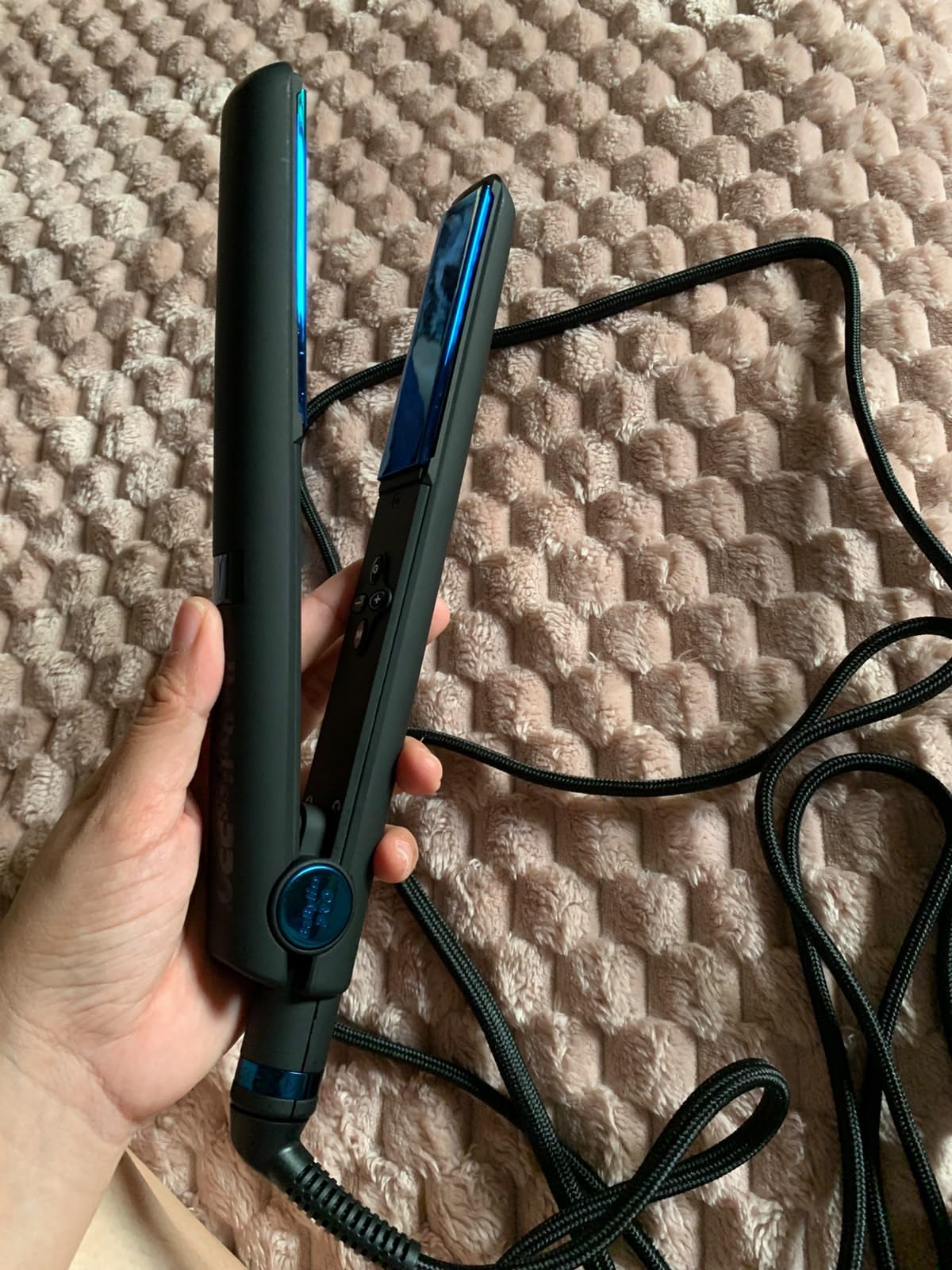 BaBylissPRO Nano Titanium Flat Iron Hair Straightener, Digital Flat Iron for Pro Salon Results, Styling Tool for All Hair Types customer photo 2