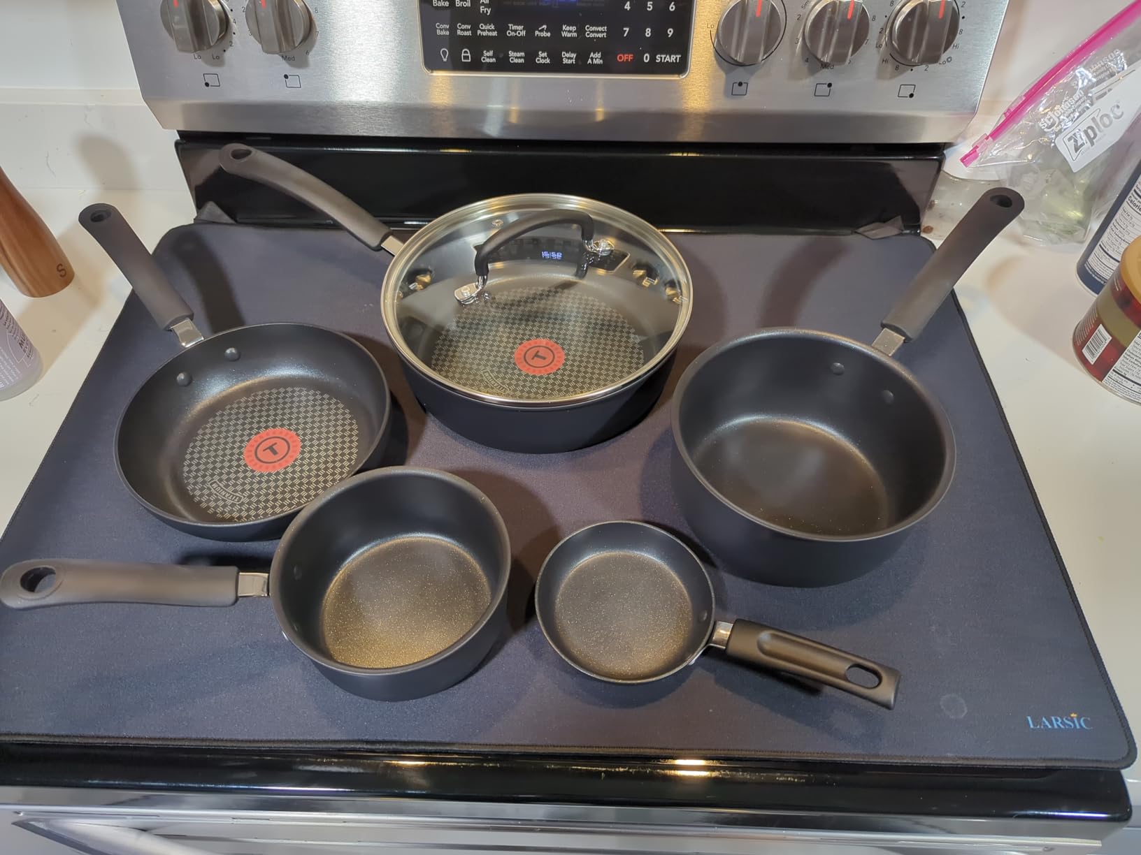T-Fal Ultimate Hard Anodized Nonstick Pots and Pans Set 17 Piece, Nonstick Cookware Set with Fry Pan, Saucepans, Saute-Pan, Griddle, Dishwasher Safe, Onyx customer photo 2