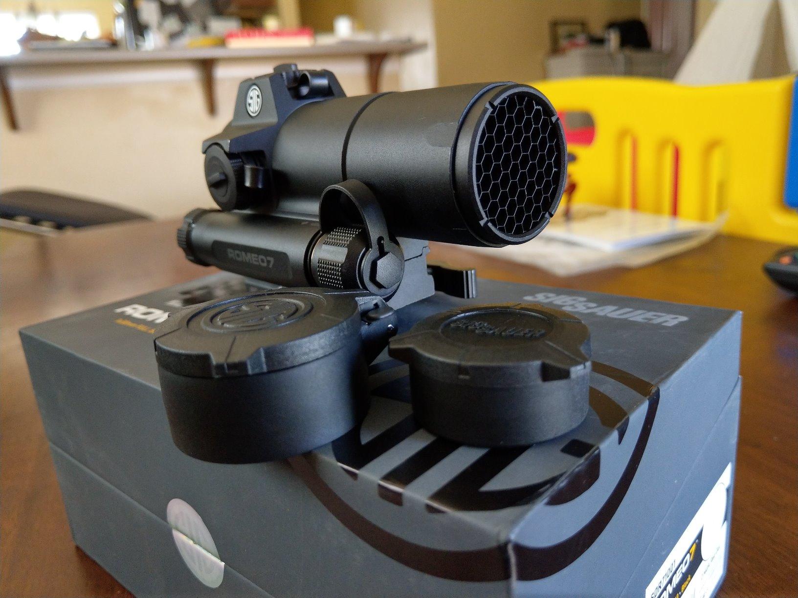 Sig Sauer ROMEO7 1x30mm Closed Full Size 2 MOA Red Dot Sight customer photo 2