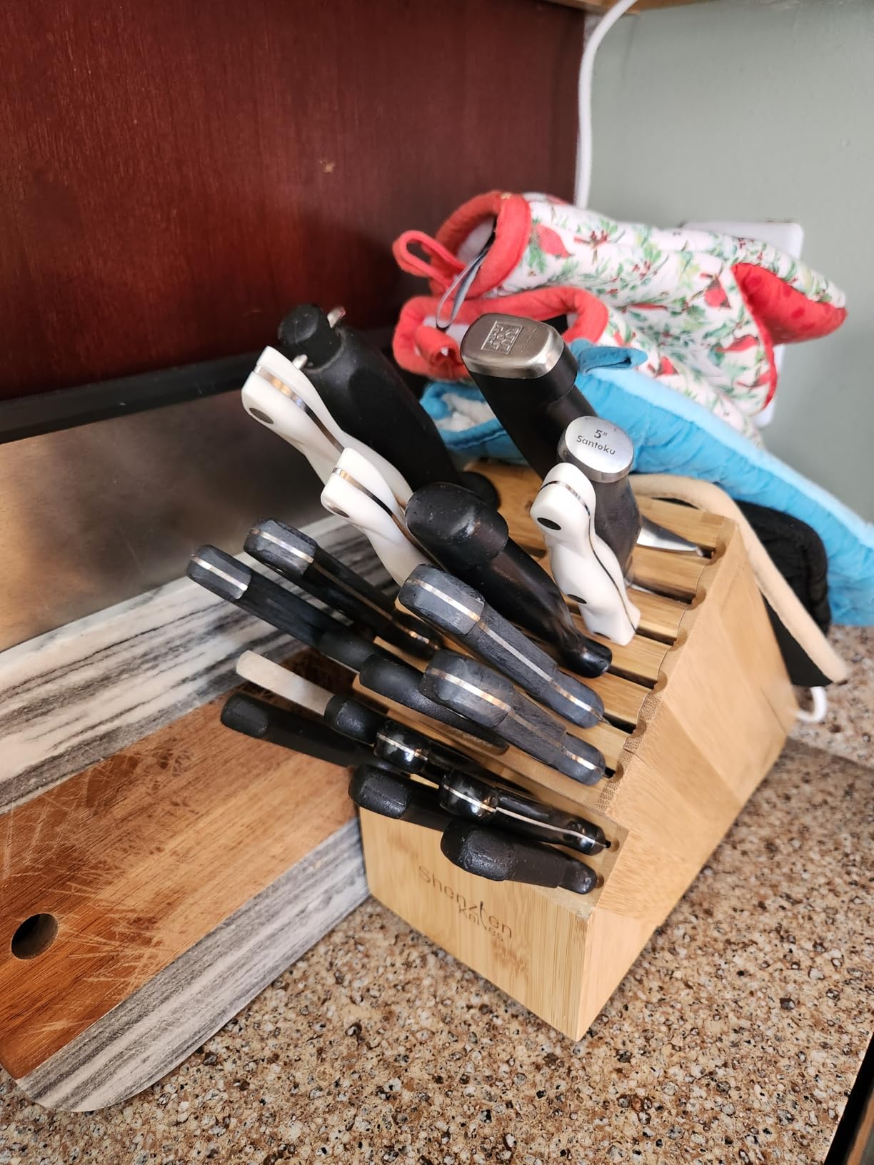Shenzhen Knives 20 Slot Bamboo Countertop Knife Block – Large, 8x5.25x11 customer photo 2