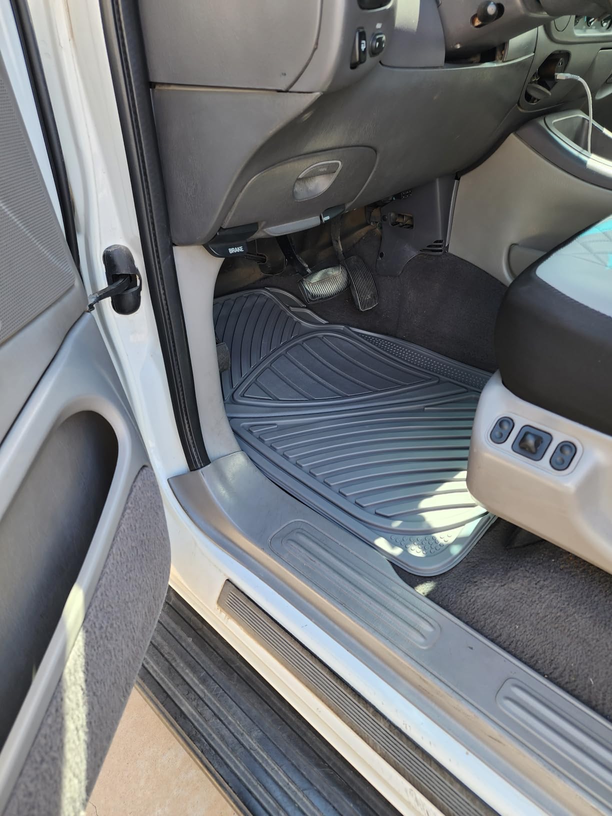 Motor Trend 3 Row Odorless Rubber Floor Mats & Liners for Car SUV Van, Durable Heavy Duty Polymerized Latex Full Interior Protection, Extra-High Ridgeline Design, Black, Model Number: MT-773-801-BK customer photo 2