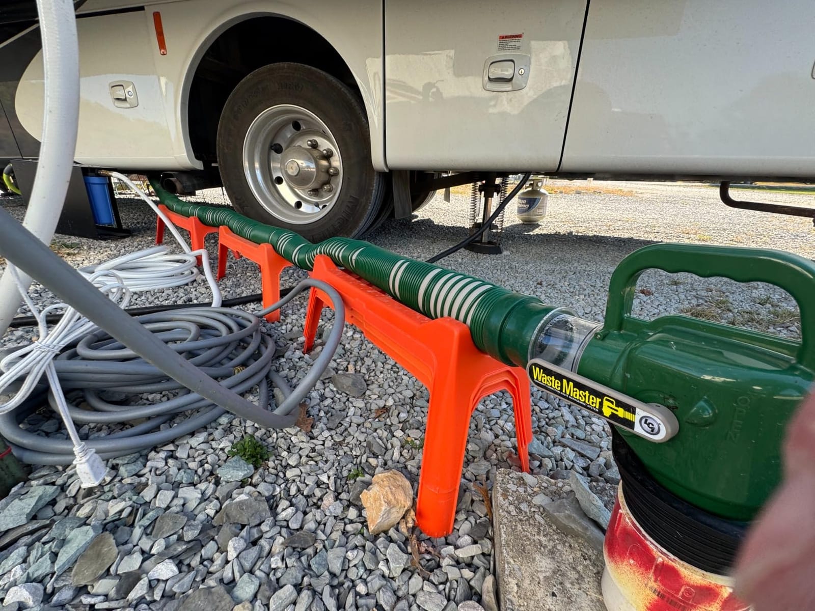 Lippert 359724 Waste Master 20’ Extended RV Sewer Hose Management System , Green customer photo 1