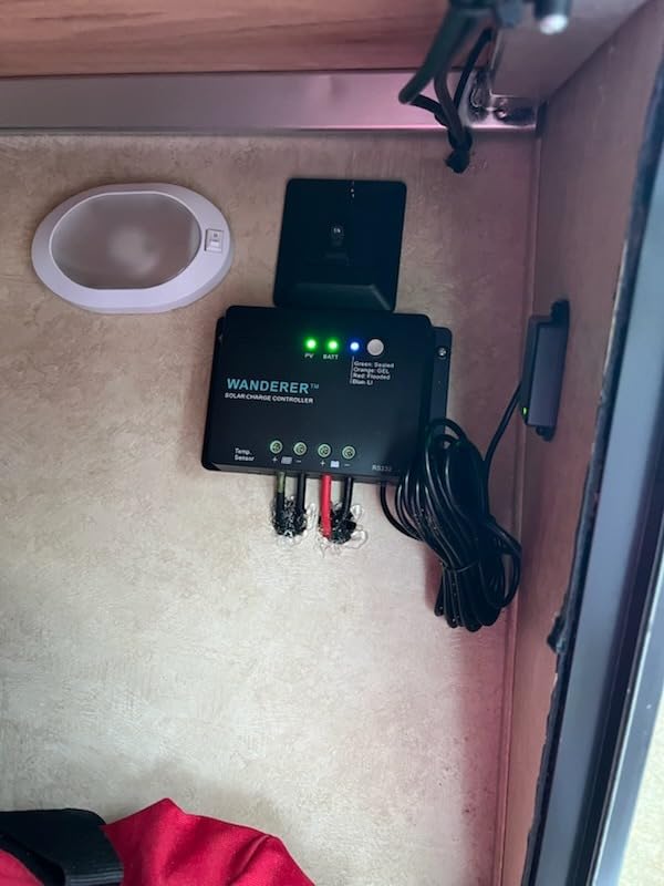 Renogy 200W 12V N-Type RV Solar Panel Kit with Adventurer 30A Controller customer photo 1