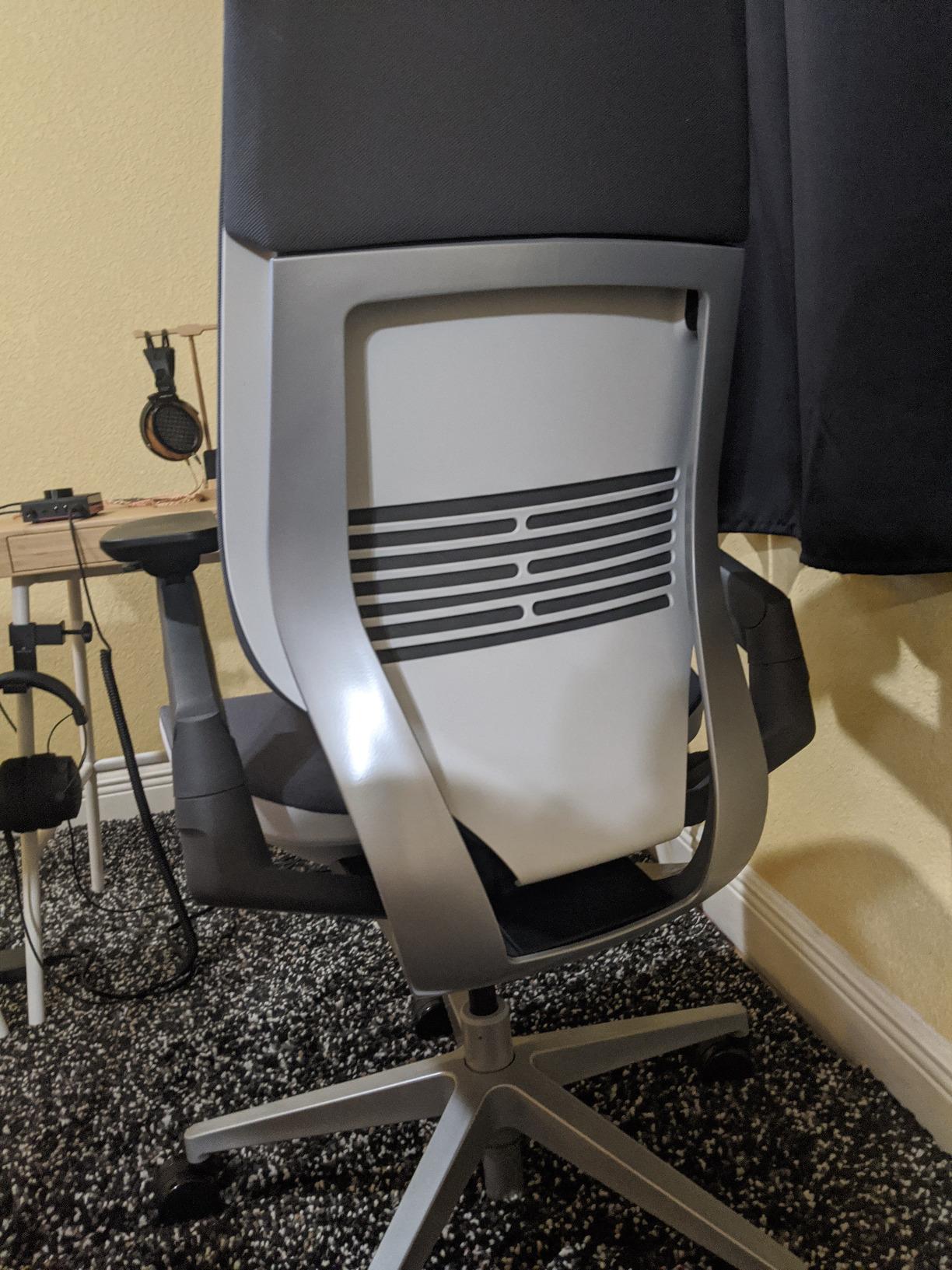 Steelcase Gesture Office Chair, Carpet Floors, Graphite Gray customer photo 1