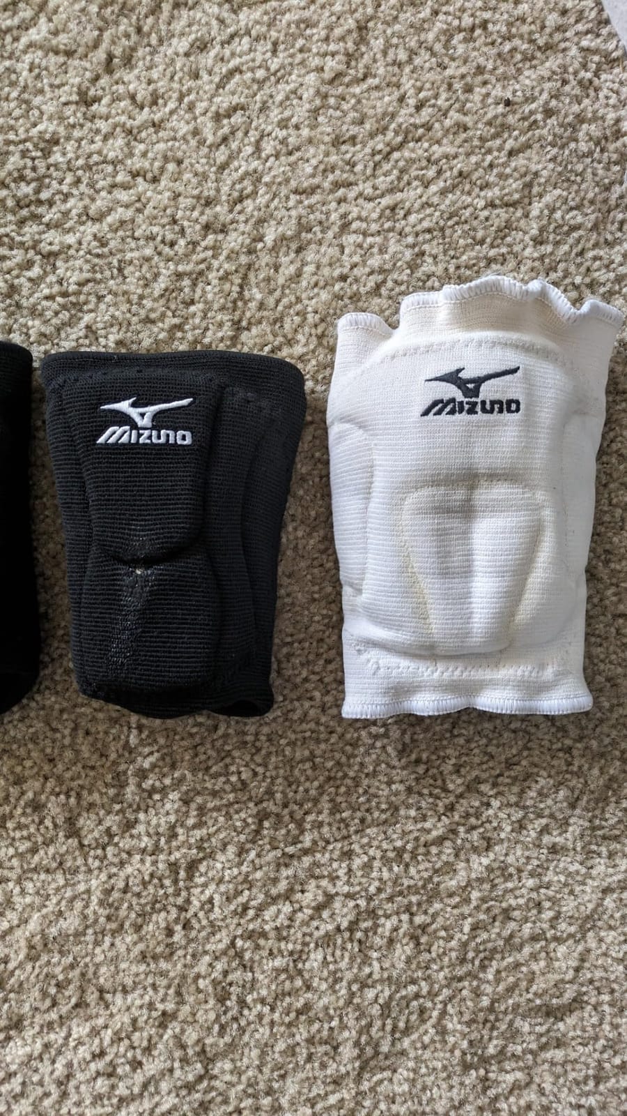 Mizuno Elite 9 SL2 Volleyball Kneepad, White, Medium customer photo 2