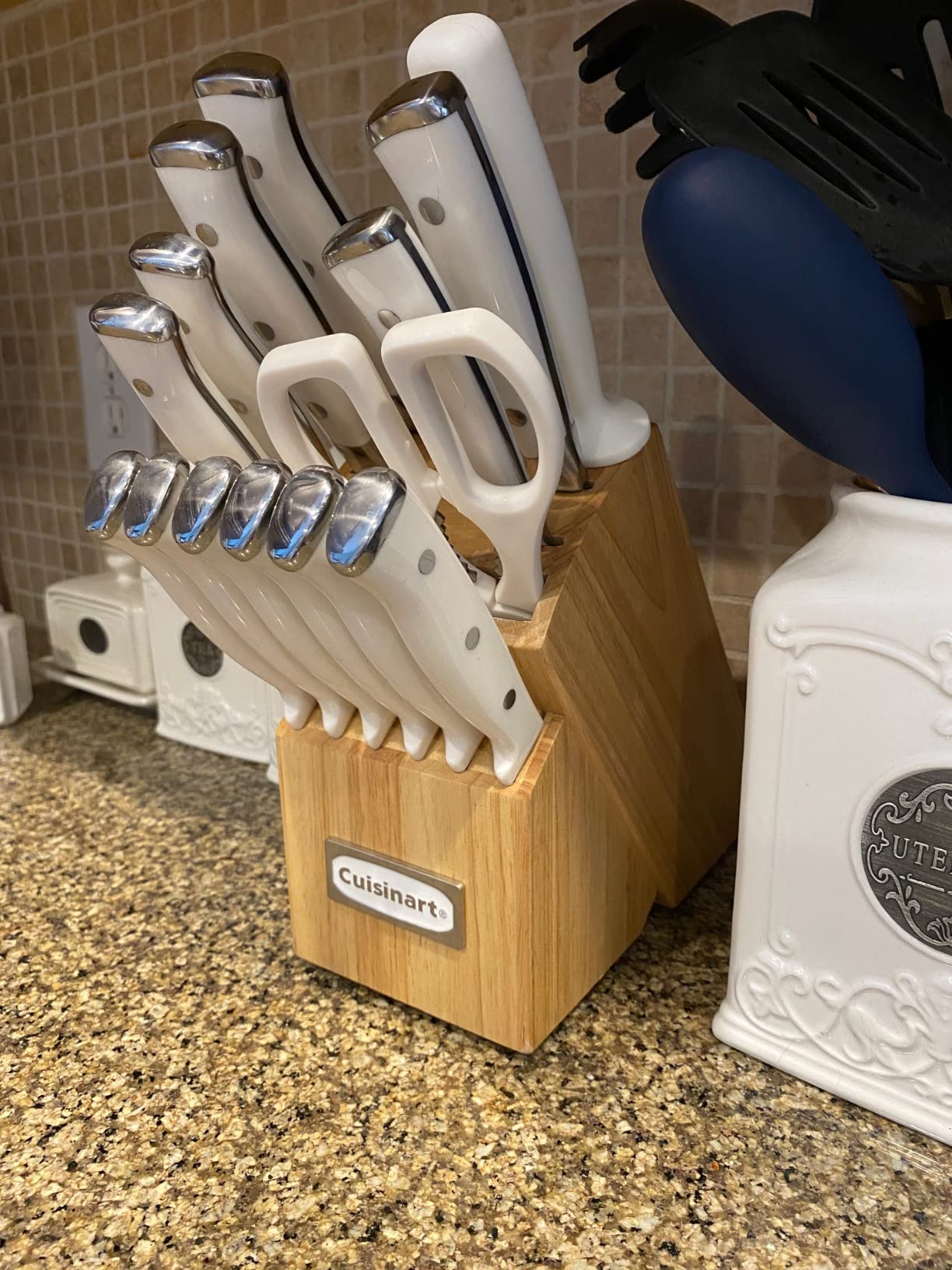 Cuisinart 15-Piece Knife Set with Block, High Carbon Stainless Steel, Forged Triple Rivet, White, C77WTR-15P customer photo 1