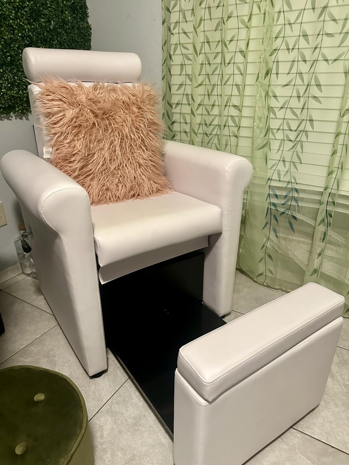 Buy-Rite Mona Lisa Plumb-Free Pedicure Chair Black Retractable Base customer photo 2