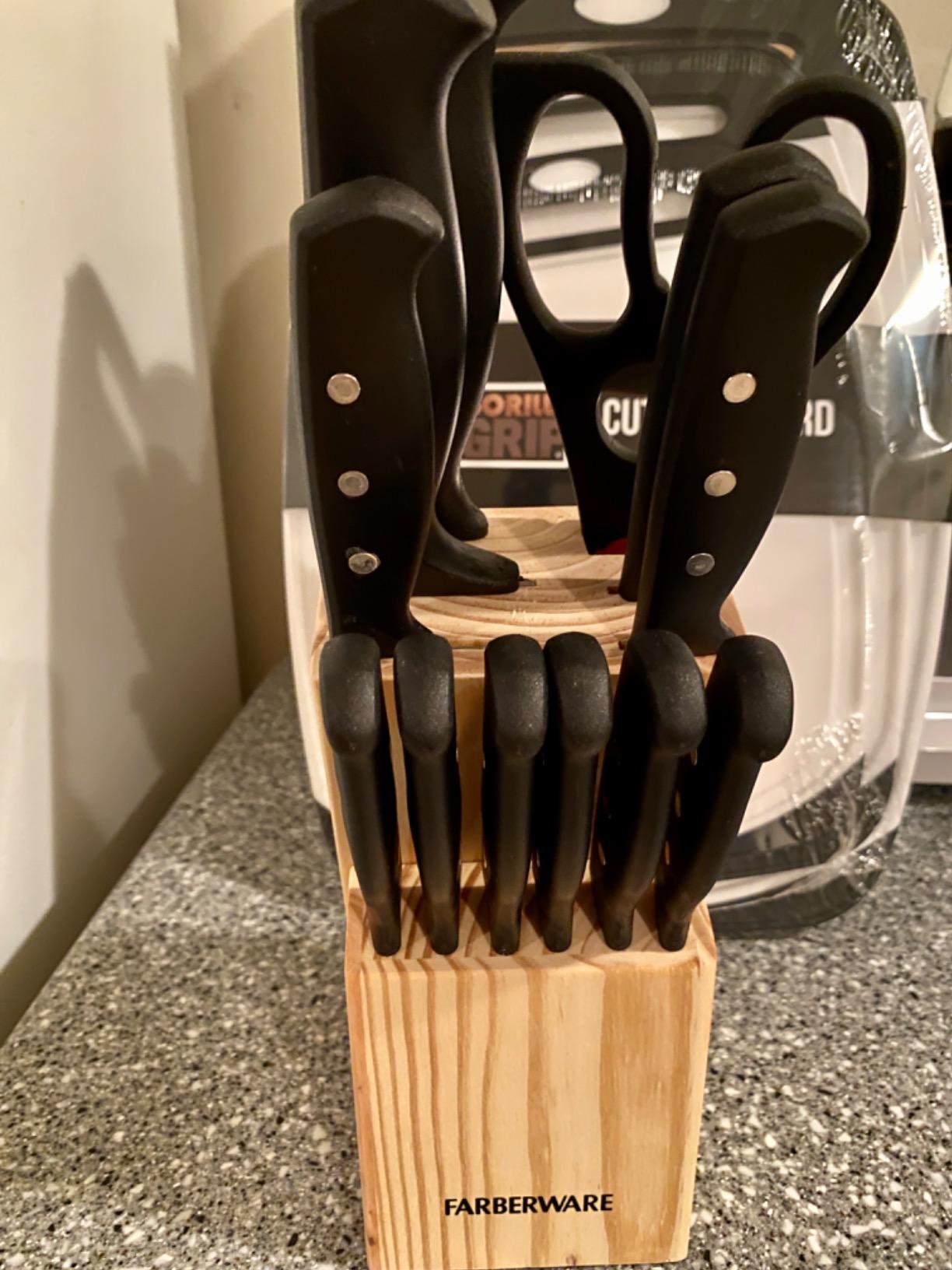 Farberware 22-Piece Kitchen Knife Block Set, High Carbon Stainless Steel customer photo 2