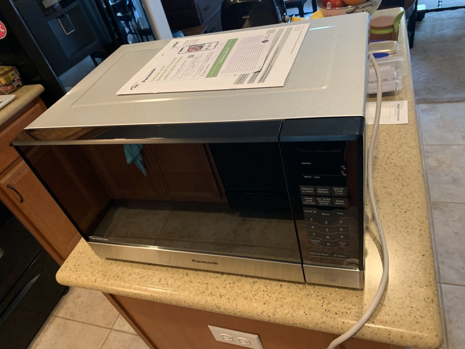 Panasonic Microwave Oven NN-SN686S Stainless Steel Countertop/Built-In with Inverter Technology and Genius Sensor, 1.2 Cubic Foot, 1200W customer photo 2