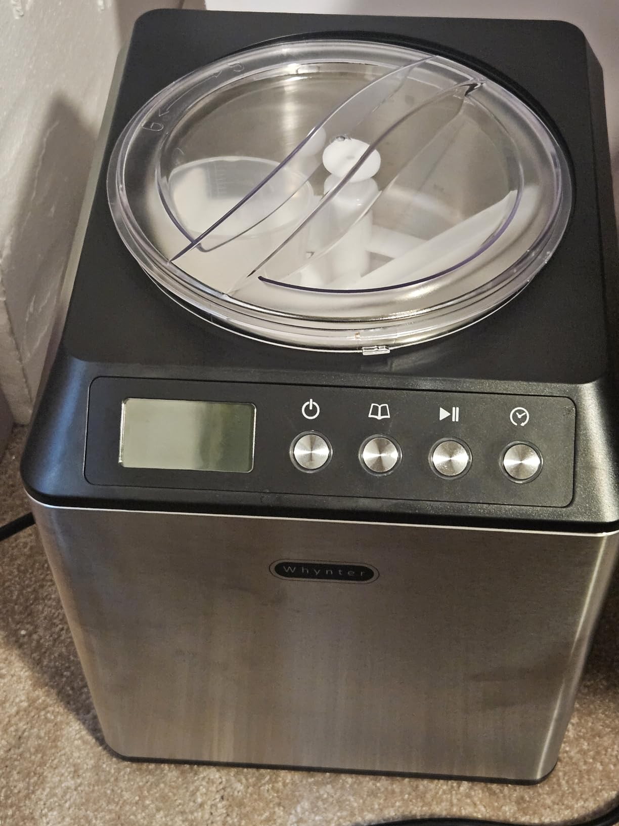 Whynter Ice Cream Maker Machine Automatic 2.1 Qt. Upright with Built-In Compressor, LCD Digital Display & Timer, No Pre-Freezing, ICM-201SB, Stainless Steel customer photo 1