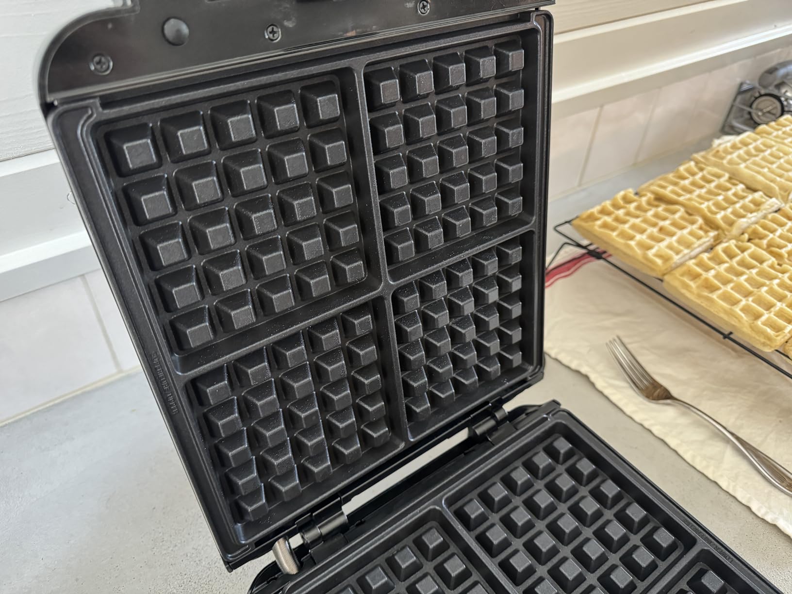 KRUPS 4-Slice Belgian Waffle Maker: Stainless Steel, 5 Browning Levels, Audible Ready Beep, Removable Plates, 1200W, Silver/Black, Large Waffle Maker Family Size, Great for Family Breakfasts customer photo 2