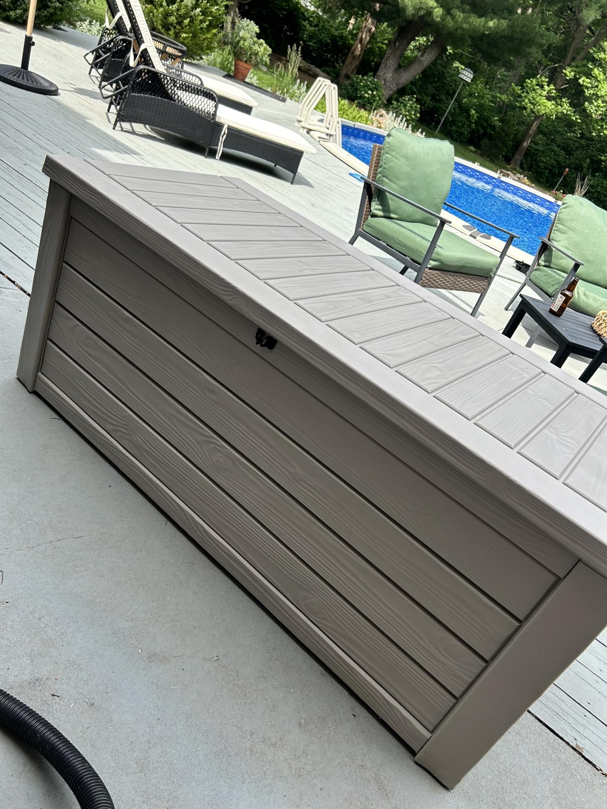 Keter Westwood 150 Gal Outdoor Storage Box for Patio and Pool Accessories customer photo 1
