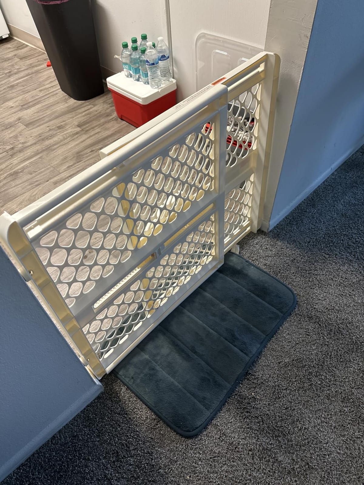 Toddleroo by North States - Supergate Ergo Baby Gate: Plastic Baby Gate for Stairs & Doorways - Adjustable Indoor Safety Gate - Made in USA - 26 to 42 Inches Wide - 26 Inches Tall - Sand customer photo 1