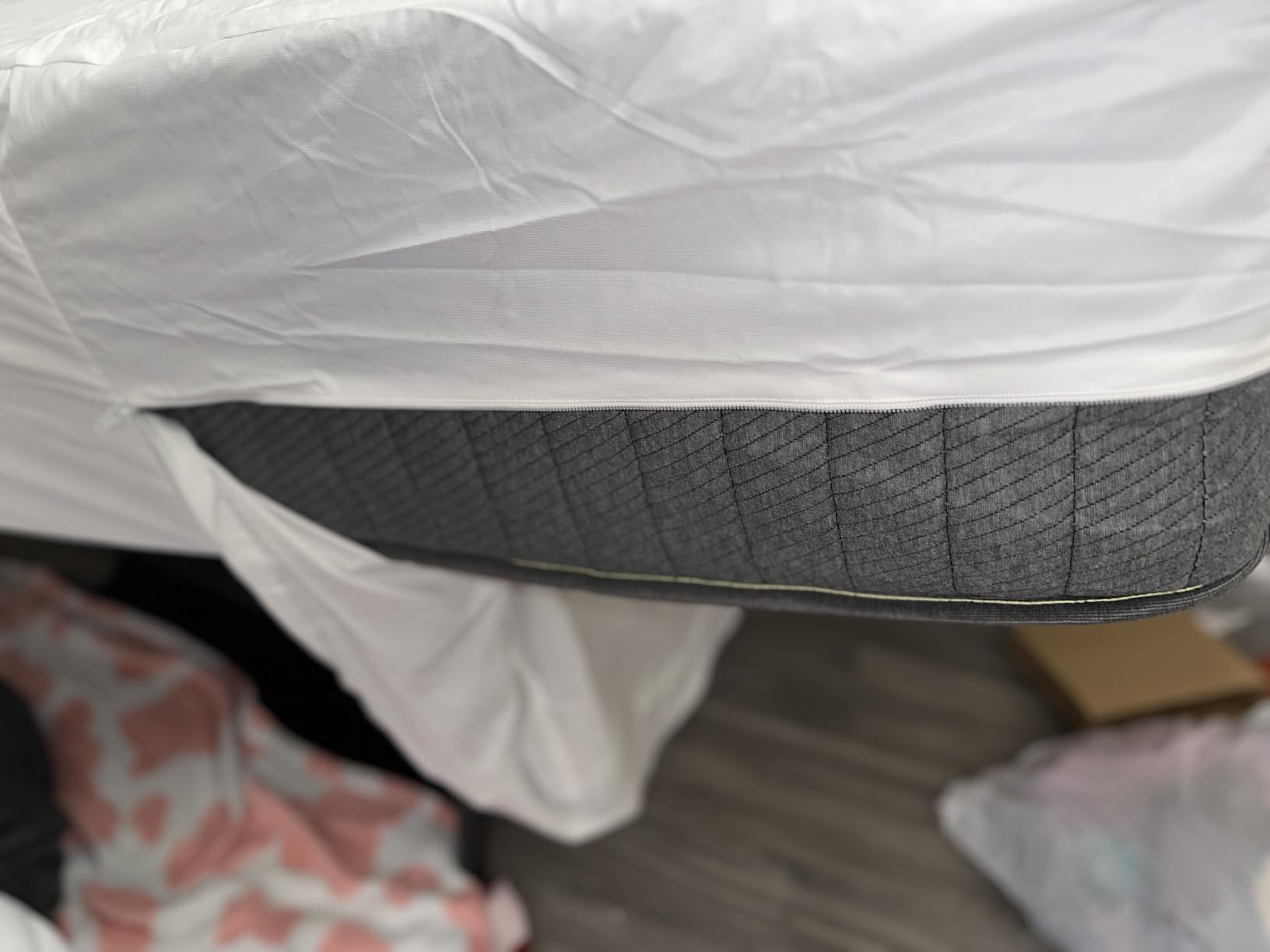 Waterproof Zippered Mattress Protector Queen Size, 12