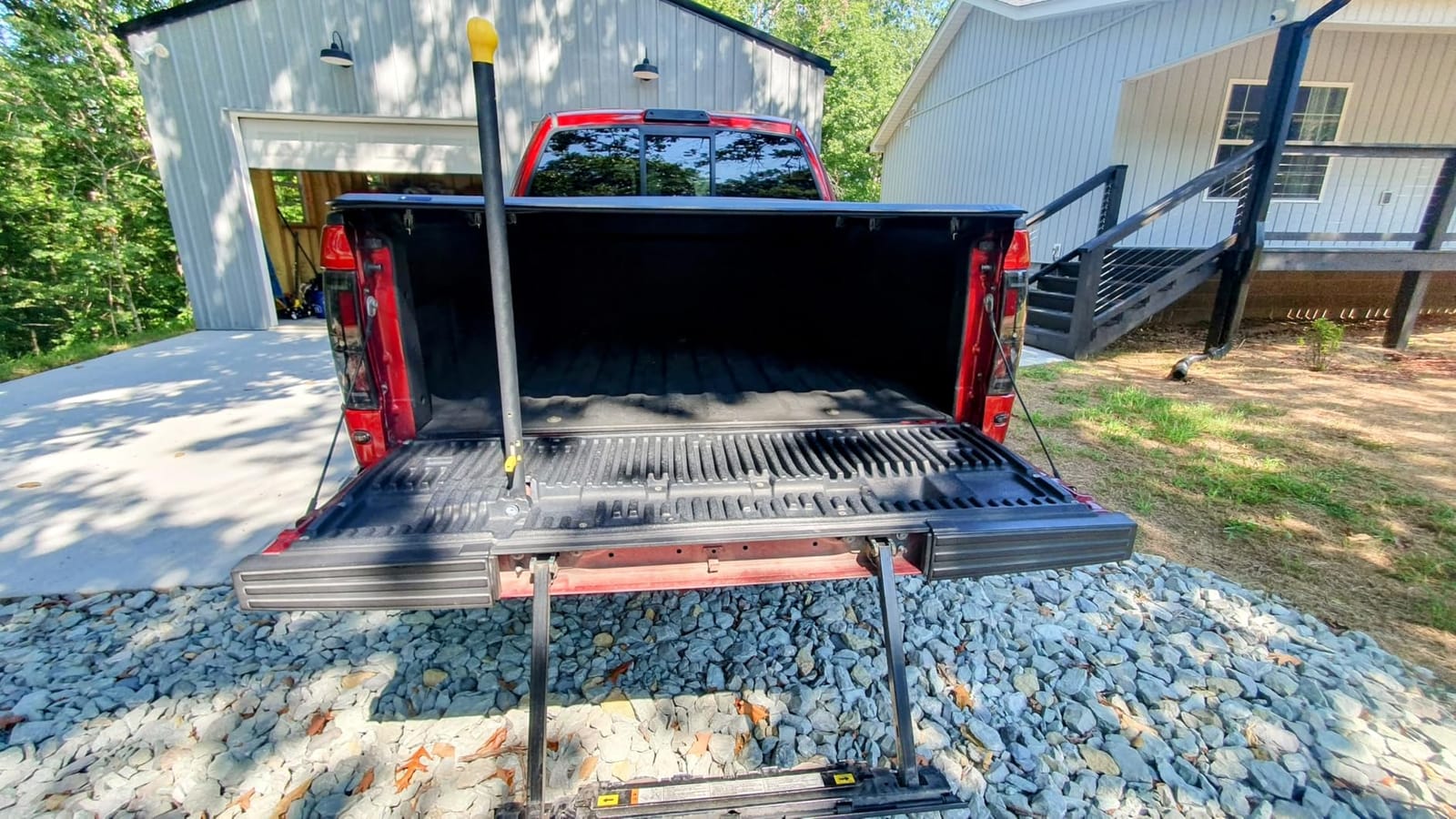 Tyger Auto T1 Soft Roll Up Truck Bed Tonneau Cover Compatible with 2015-2020 Ford F-150 | Styleside 5.5' Bed | TG-BC1F9029, Black customer photo 2