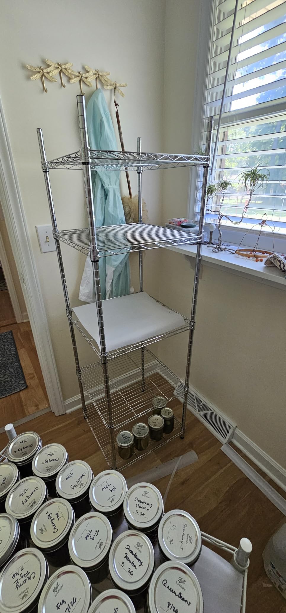 Finnhomy Heavy Duty 5 Tier Wire Shelving Unit, 18x18x59-inches 5 Shelves Storage Rack, Metal Shelving with Thicken Steel Tube, NSF Certified, Chrome customer photo 1