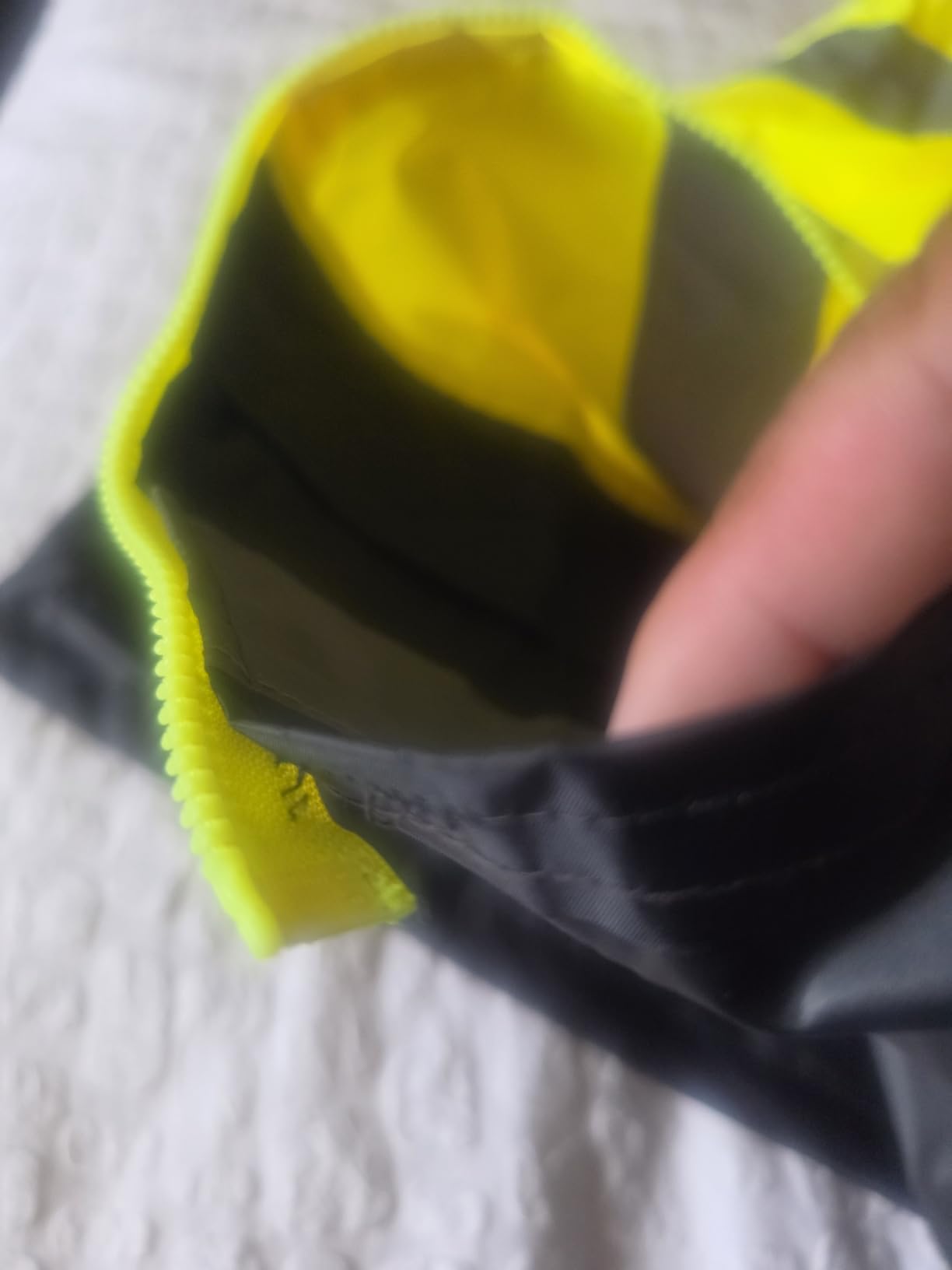 Portwest UH443 Men's Lightweight Hi Vis Contrast Reflective Classic Rain Jacket Yellow/Black, 3X-Large customer photo 2
