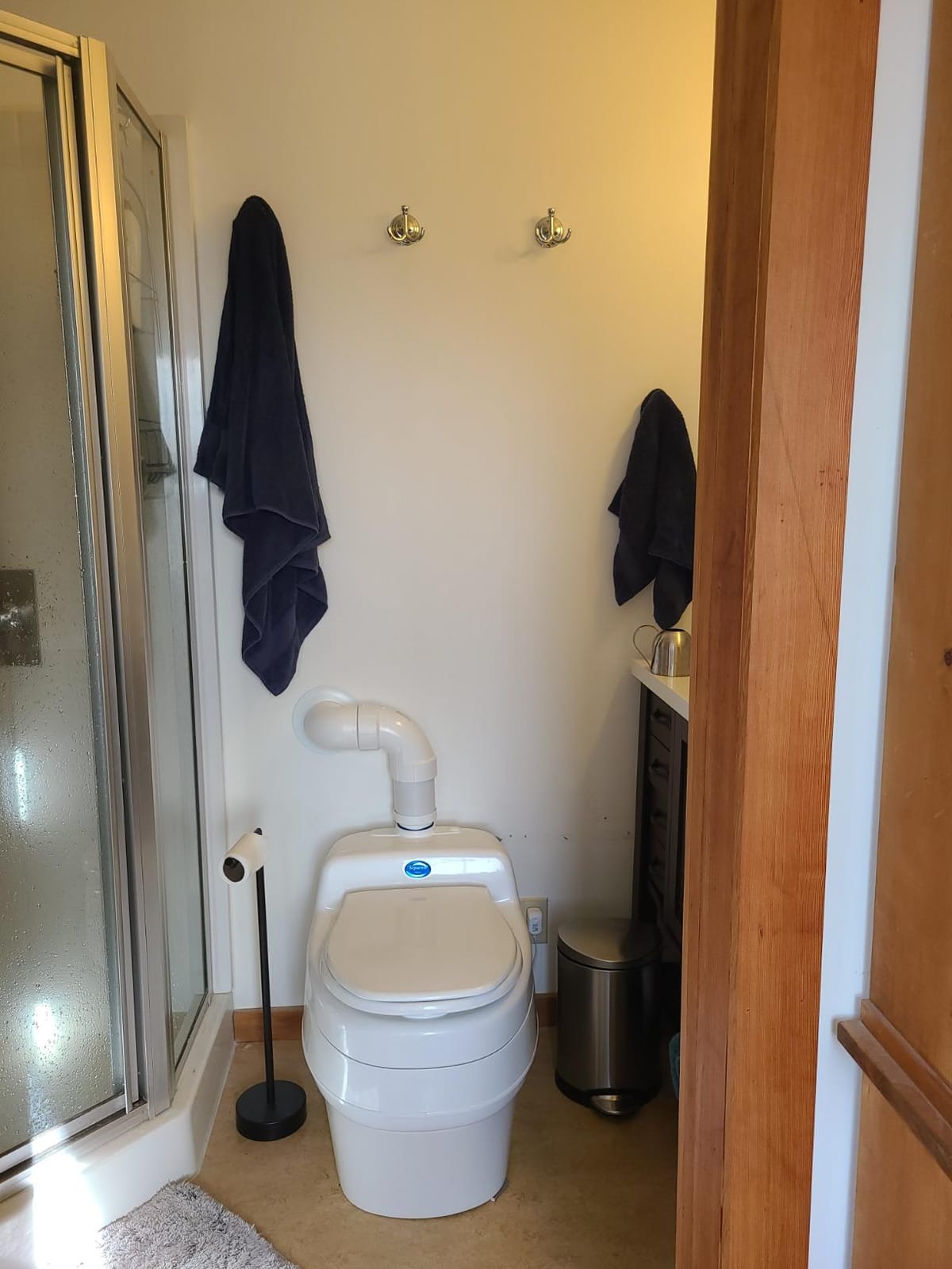 Separett Villa Urine-Separating Compost Toilet customer photo 1