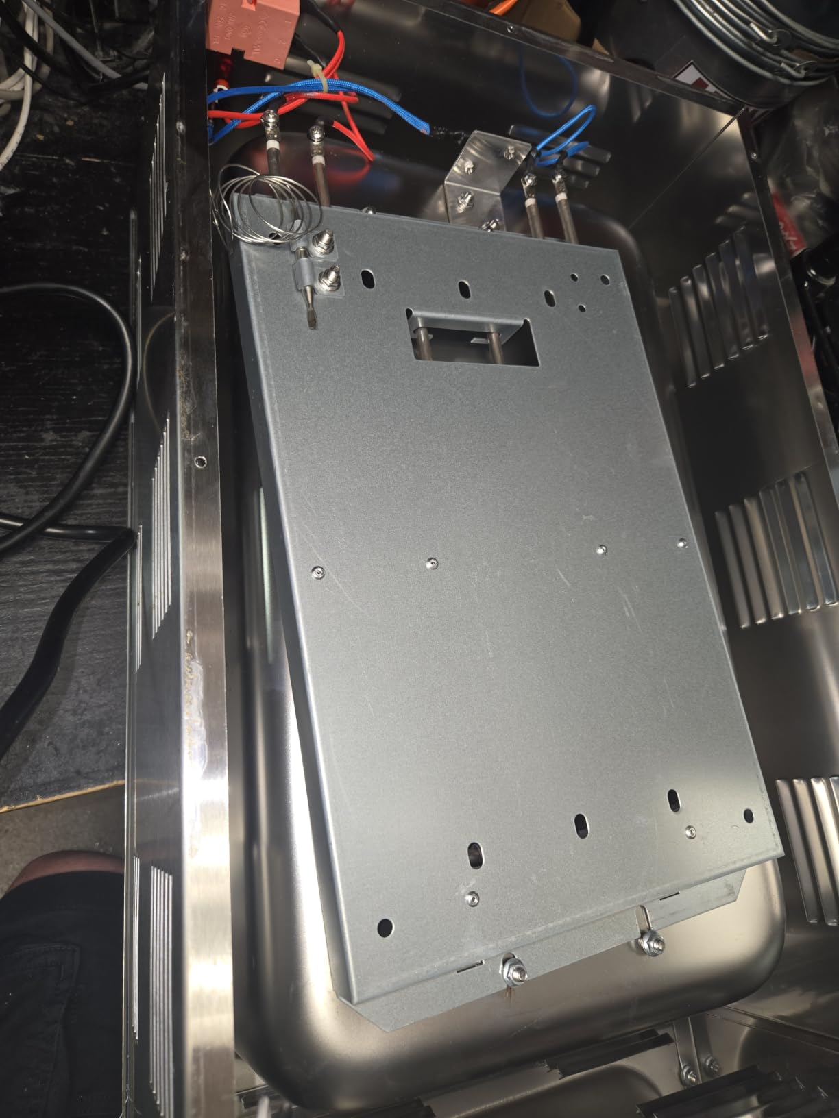 Avantco W50 12 x 20 Electric Countertop Food Warmer - 120V by Avantco Equipment customer photo 1