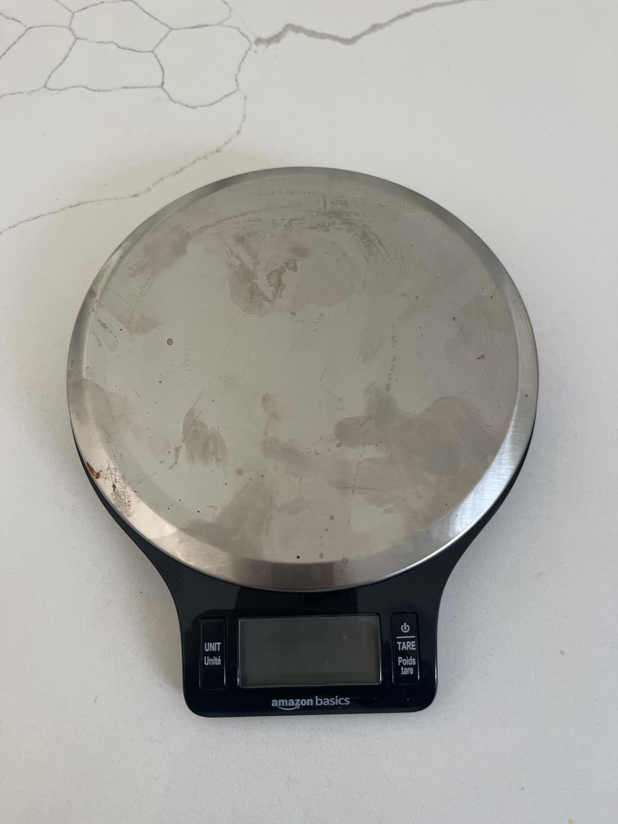 Amazon Basics Digital Kitchen Scale with LCD Display, Tare Function, Multiple Units, Weighs up to 11 Pounds, Batteries Included, Black and Stainless Steel customer photo 2