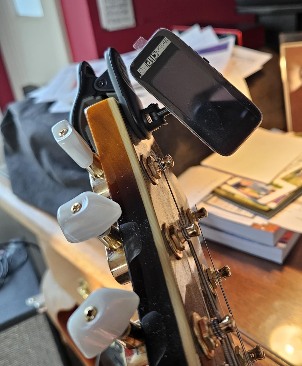 Peterson StroboClip HD Clip-On Guitar Tuner, ±0.1 Cent Accuracy for Acoustic, Electric, Bass, Violin, Ukulele customer photo 1