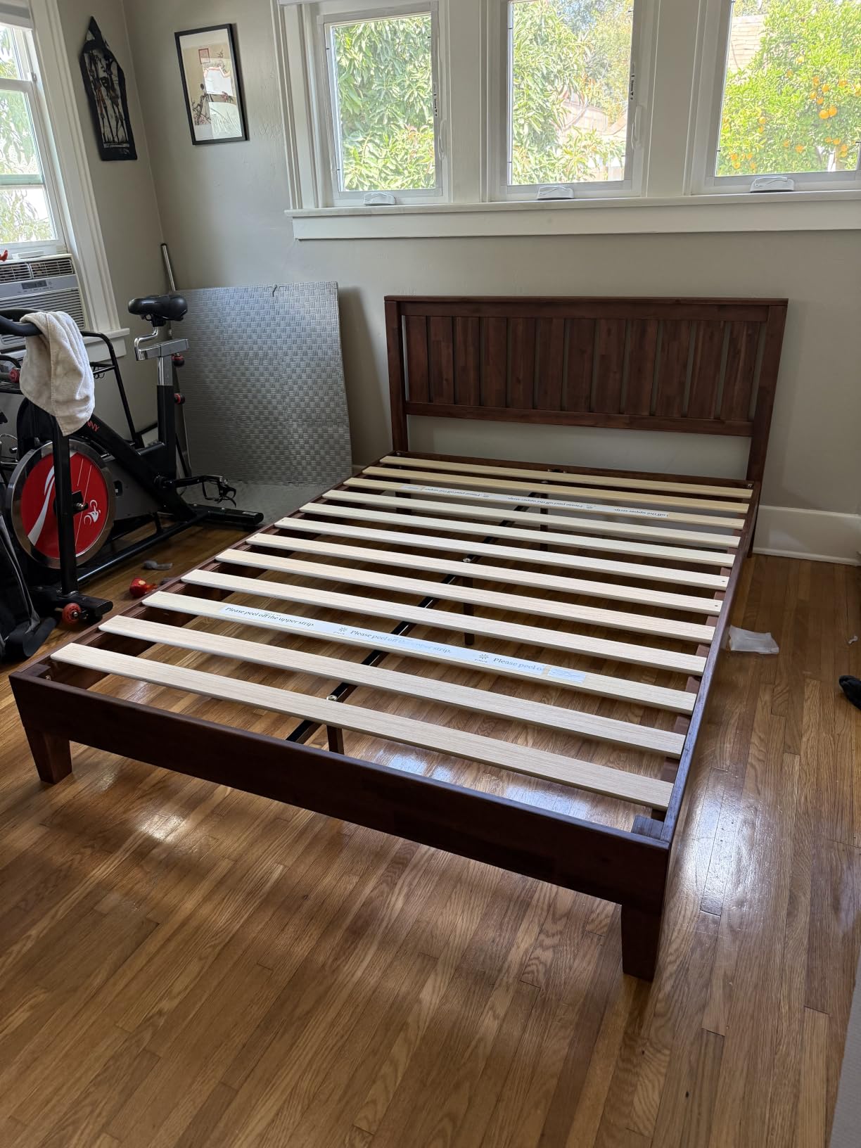 ZINUS Vivek Deluxe Wood Platform Bed Frame with Headboard, Wood Slat Support, No Box Spring Needed, Easy Assembly, Queen customer photo 2