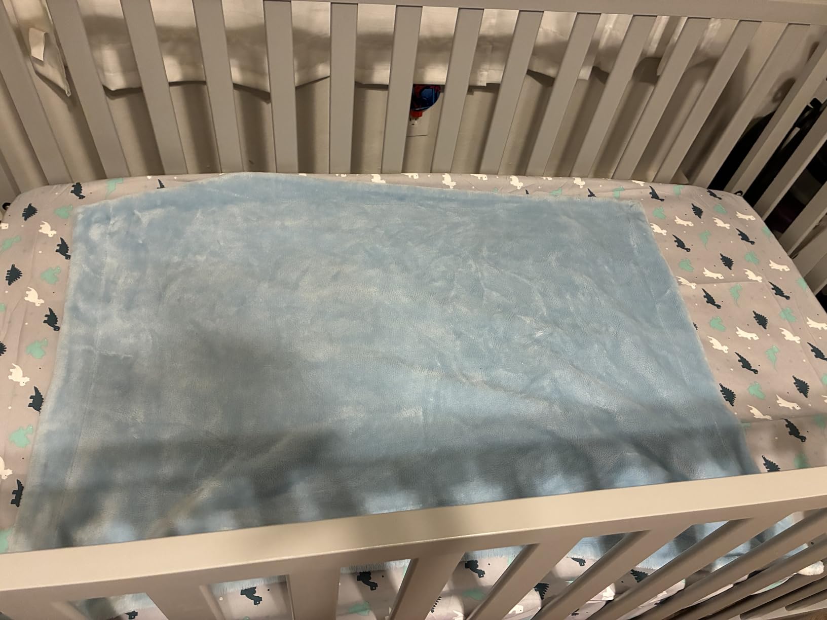 Delta Children Heartland 4-in-1 Convertible Crib - Greenguard Gold Certified, Bianca White customer photo 2