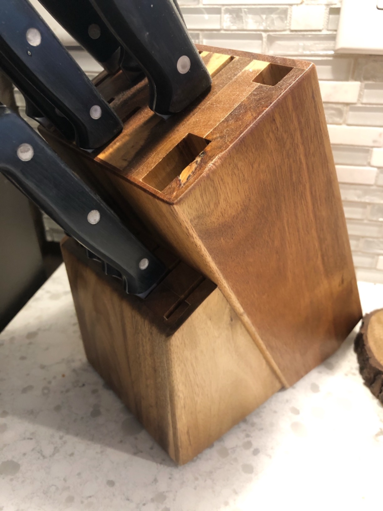 Coninx Acacia Wood Kitchen Knife Block - 15 Slots Knife Holder - Professional Quality Wood Knife Organizer - Secure Knife Stand To Keep Knives Neat & Sharp - Knife Blocks for Kitchen Knife Storage customer photo 1