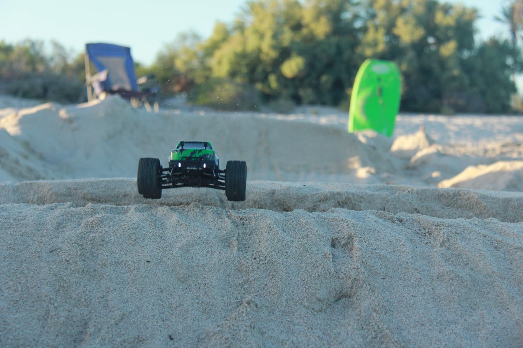 HAIBOXING 18859 1:18 Scale All Terrain RC Car, Hobby 4WD Remote Control Car customer photo 2