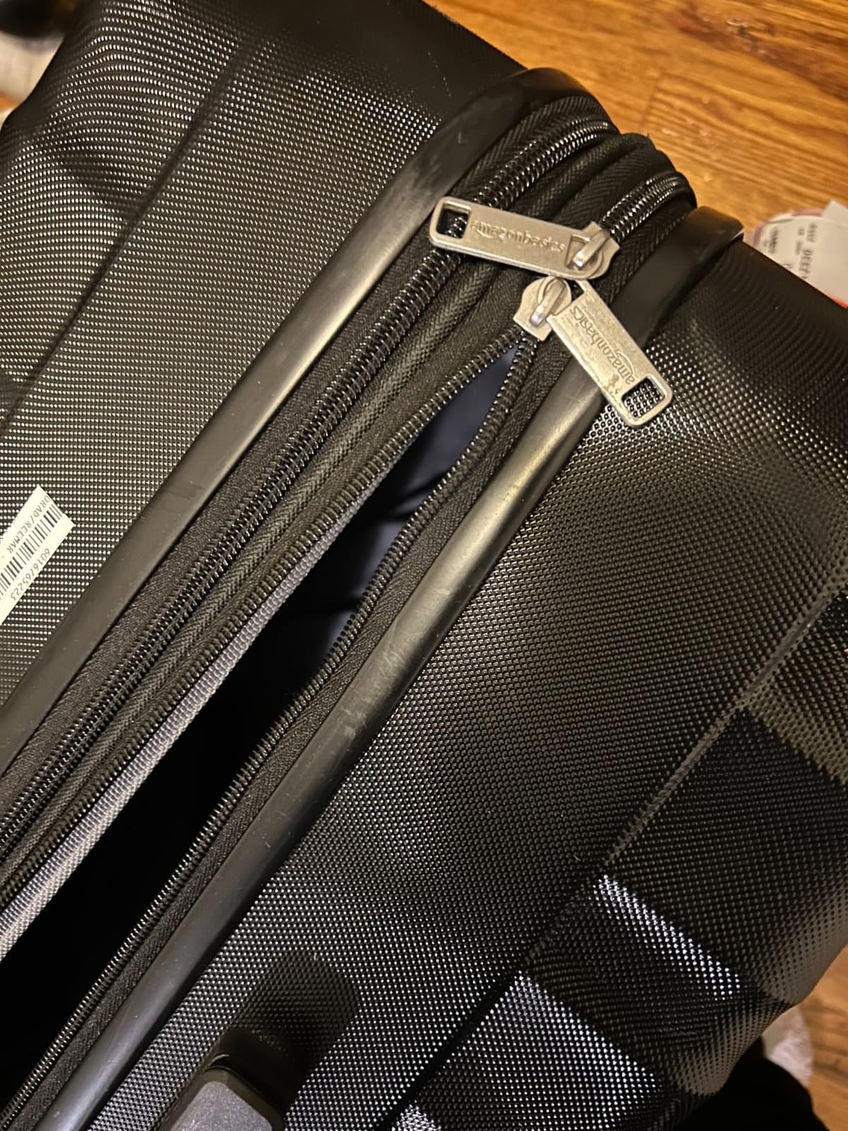 Amazon Basics 2-Piece Hardside Luggage Set (21