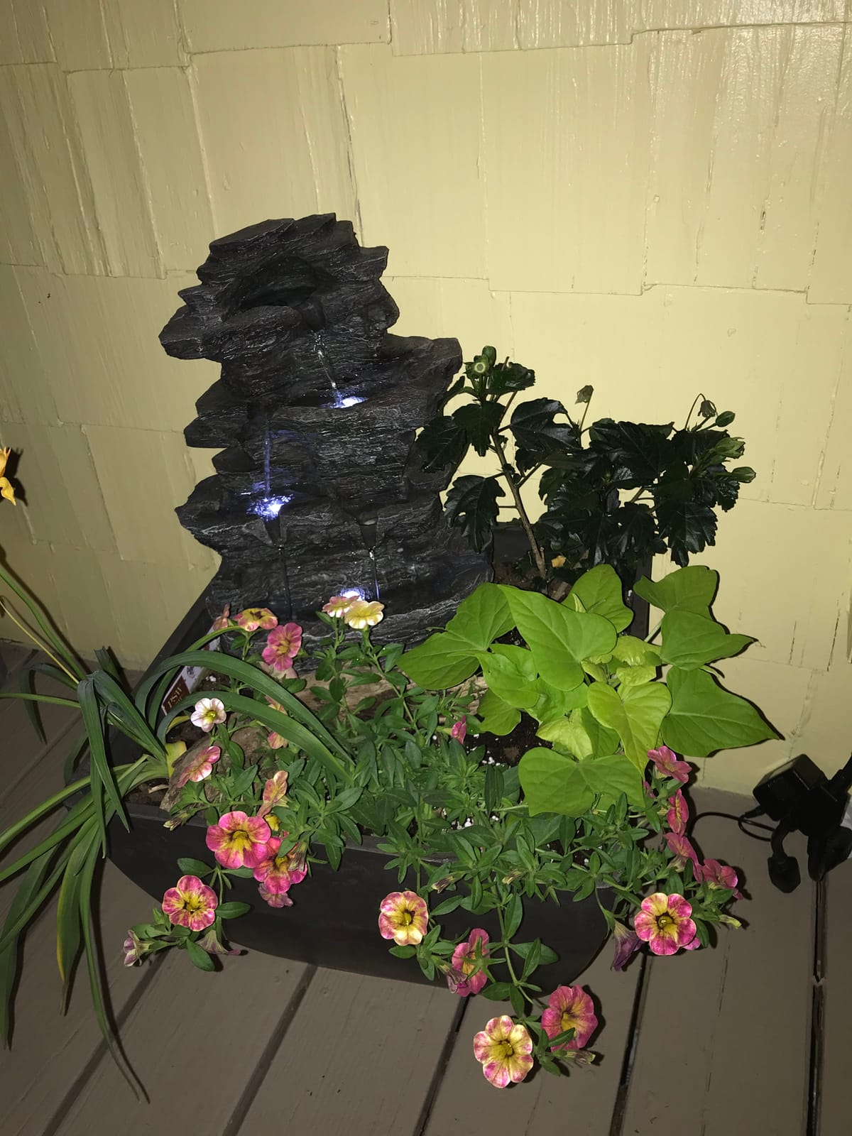 Pure Garden Tabletop Cascading Rock Waterfall Fountain with Lights, Gray customer photo 2