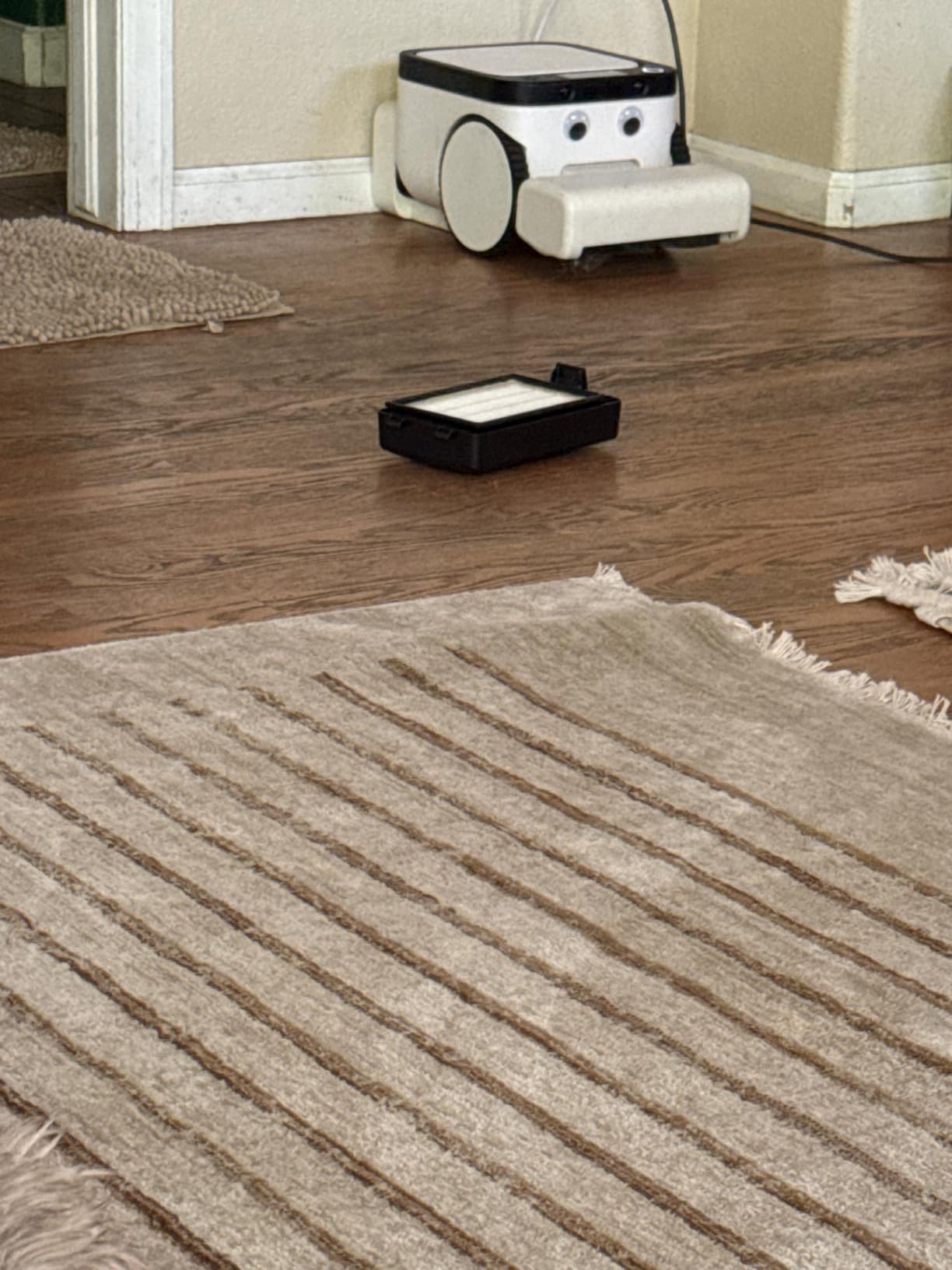 Kenmore Elite 31150 Pet Friendly Bagged Upright Beltless Vacuum w/Pet Handi-Mate, Triple HEPA, 3D Inducer Motor, Telescoping Wand, 5-Position Height Adjustment, 3 Cleaning Tools-Silver customer photo 1