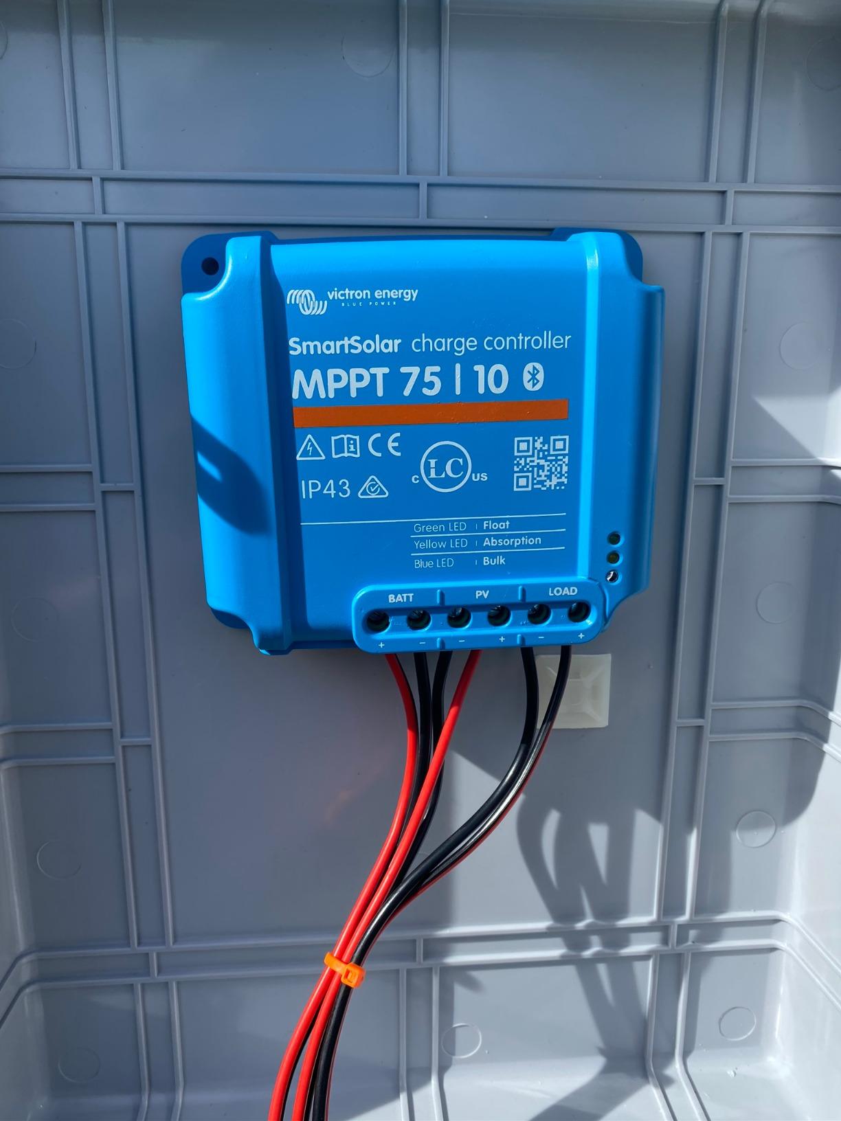 Victron Energy SmartSolar MPPT Solar Charge Controller 75V, 10A, 12/24V customer photo 1