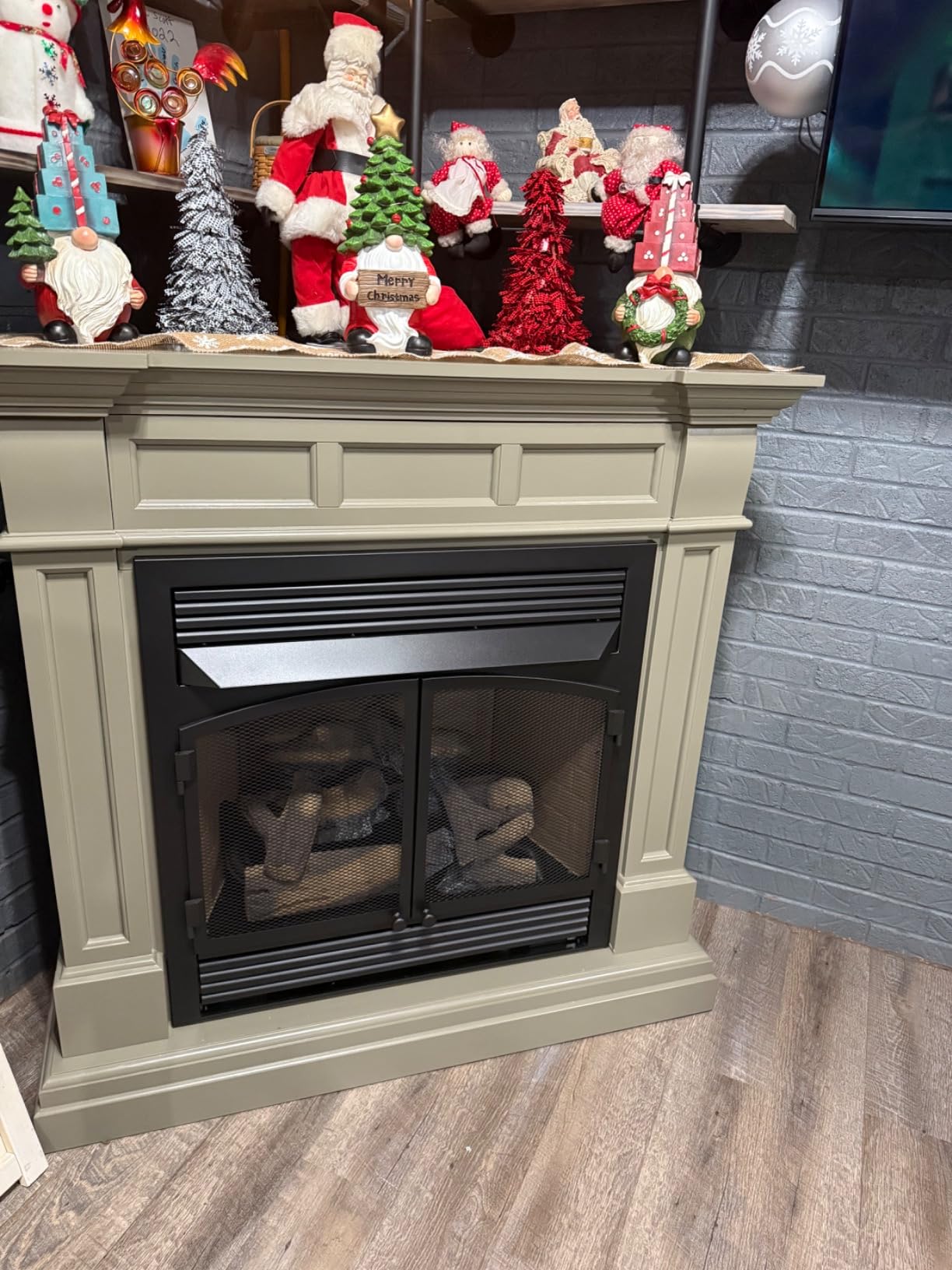 Duluth Forge Dual Fuel Ventless Gas Fireplace with Mantel - 32,000 BTU, Remote Control, Apple Spice Finish - Model# DFS-400R-2AS customer photo 1