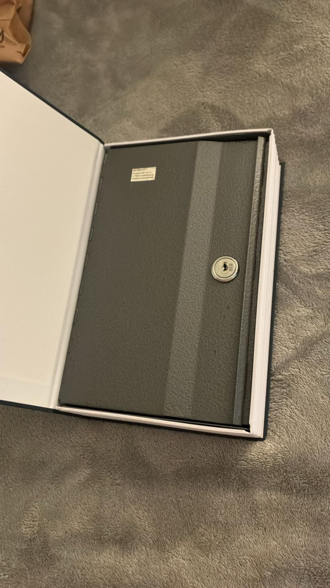 Amazon Basics Portable Diversion Book Safe, Secret Hidden Lock Box with Key Lock for Valuables, Hidden Storage Compartment Disguised as a Book, Large, Blue customer photo 2