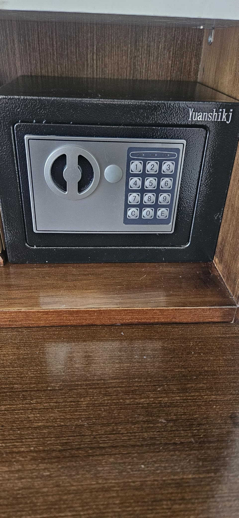 Yuanshikj Small Steel Security Safe Box with Keypad,Key;0.23 CuFt, Black customer photo 2