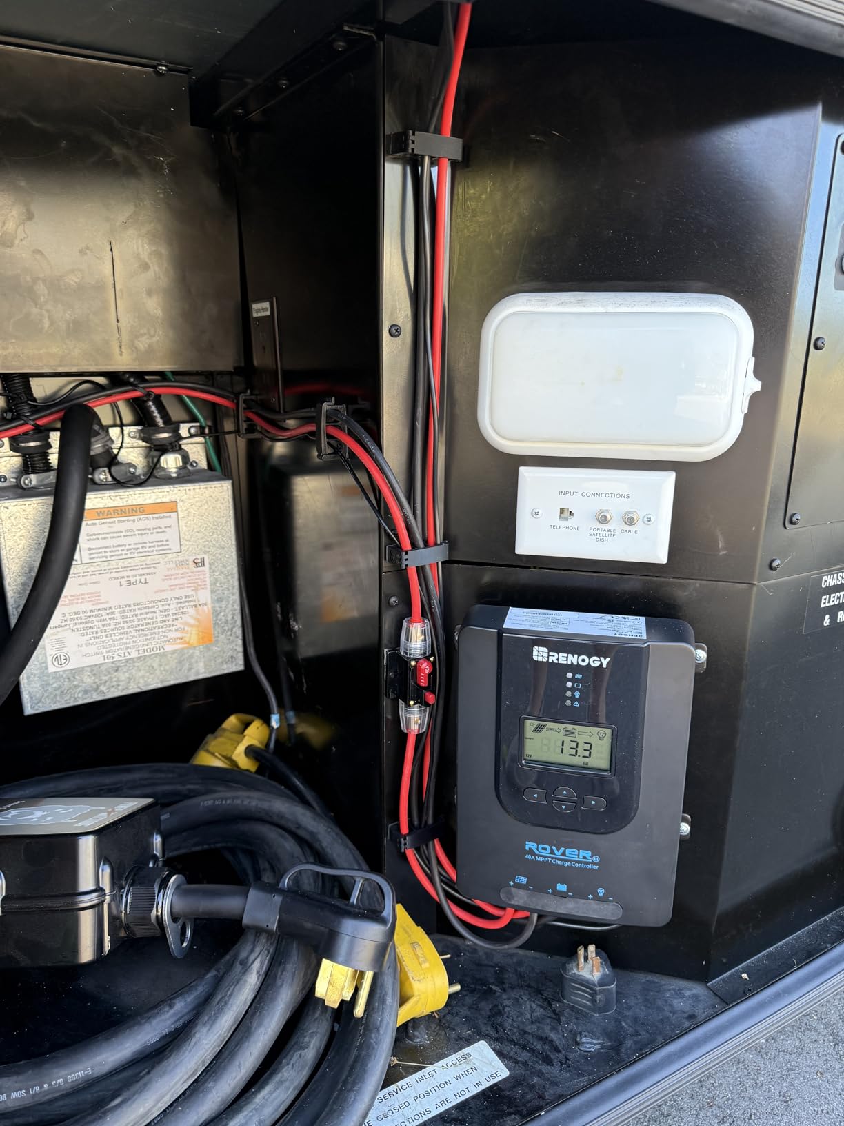 Renogy Rover MPPT Solar Charge Controller with Bluetooth 40A 12V/24V customer photo 1