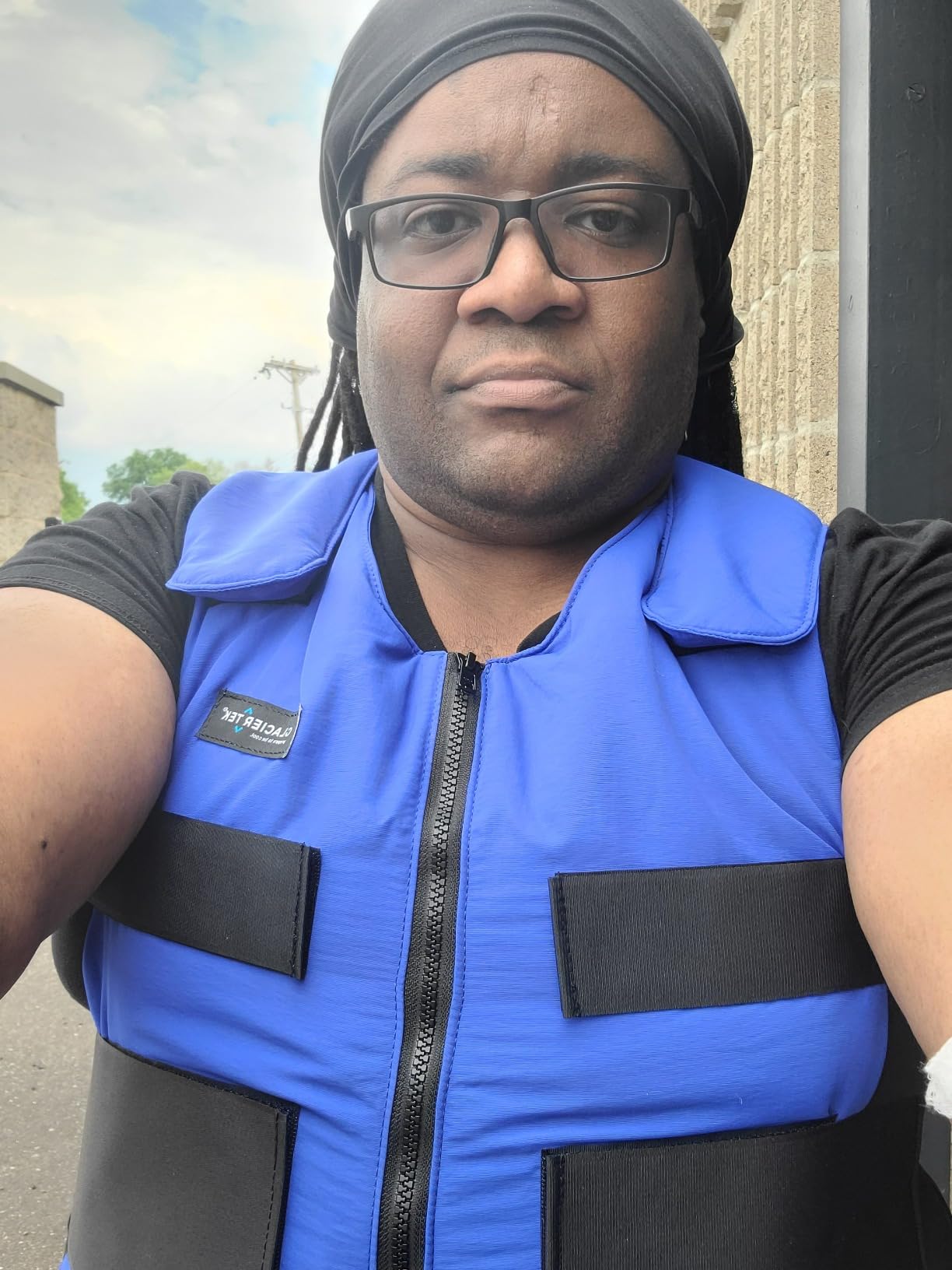 Glacier Tek Cool Vest Personal Cooling, 59 Degrees for 2.5 hours 8 Cool Packs, Recharge in 30 Minutes customer photo 2