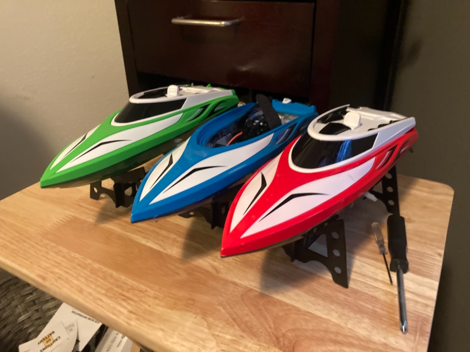 Force1 Velocity Green Fast RC Boat- Remote Control Boats for Adults and Kids, Underwater Speed Racing Mini RC Toy for Pools and Lakes, 2.4GHZ Transmitter, 2 Rechargeable Batteries, Low Battery Alert customer photo 1