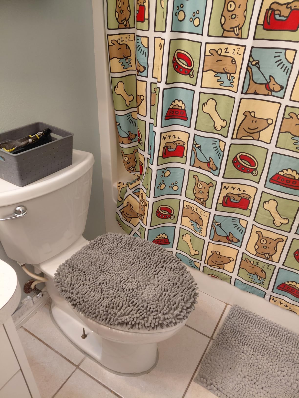 GORILLA GRIP Soft Chenille Toilet Lid Seat Cover, 19.5x18.5 Gray customer photo 2