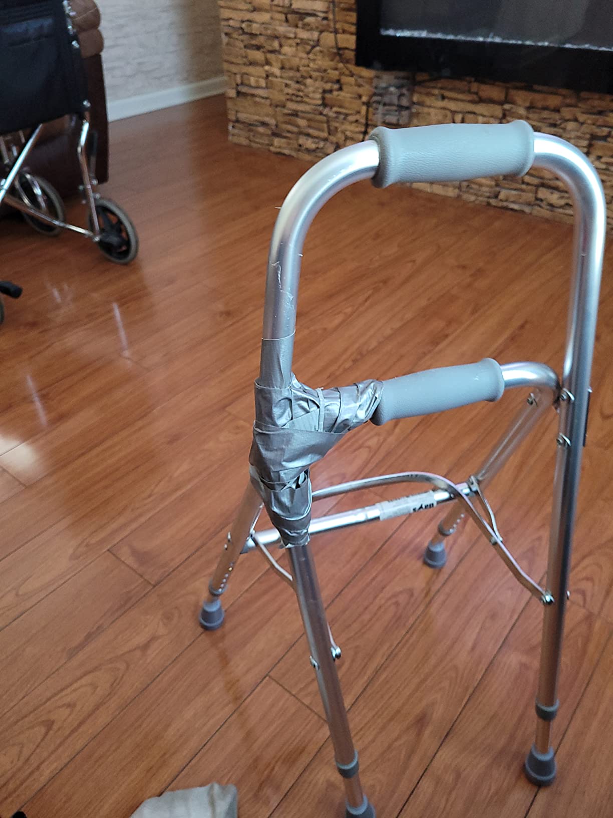 Days Hemi Walker - Mobility Aid for Elderly, Handicapped, Disabled Users - One Arm or Hand Support, Folding, Aluminum, Height Adjustable - Weight Capacity Up to 300 Pounds customer photo 2