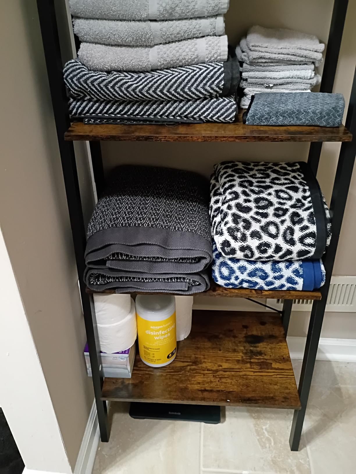 VASAGLE Ladder Shelf, Bookcase Book Shelf, Storage Shelves, 5-Tier, 22In customer photo 1